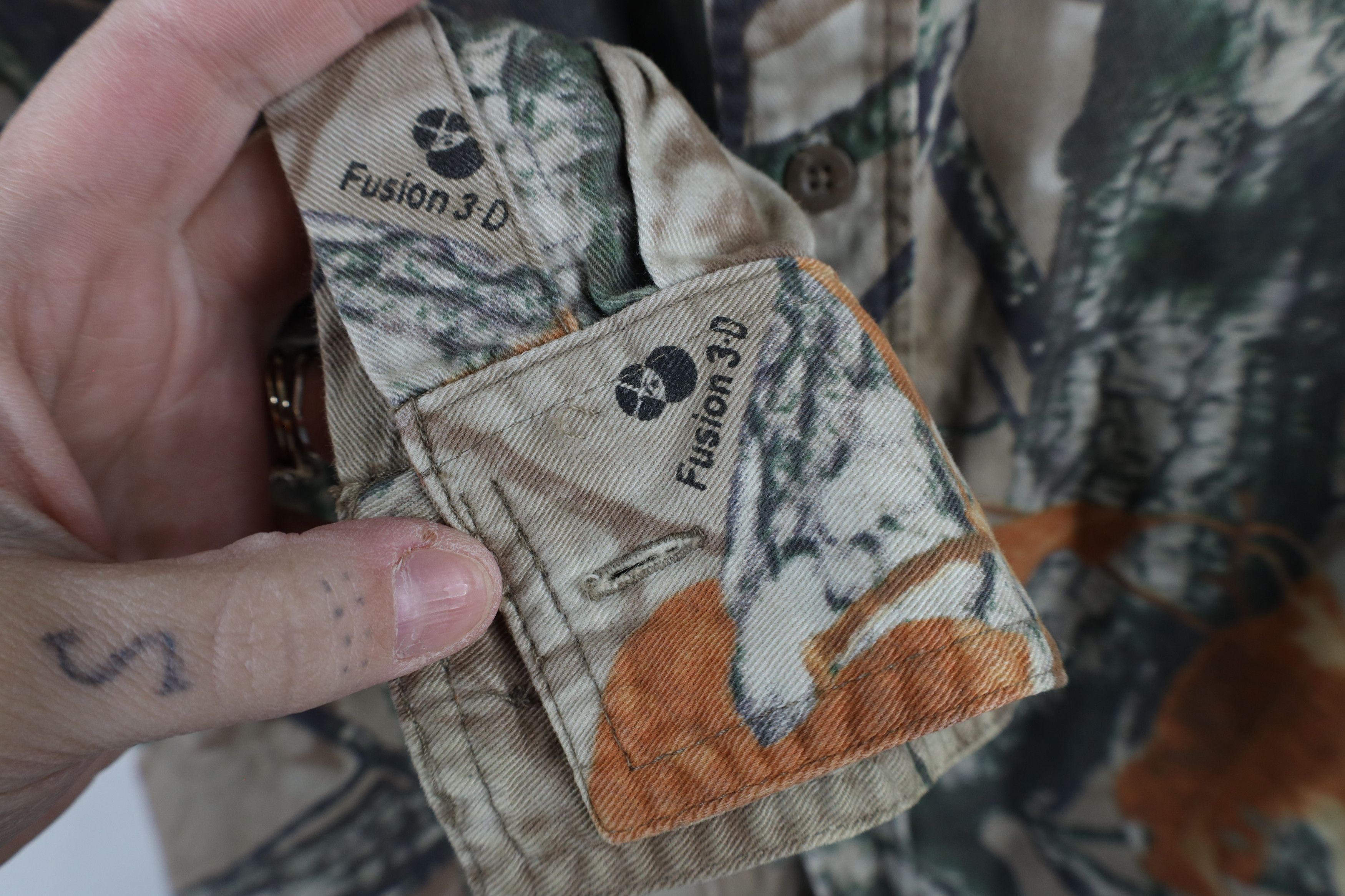 Vintage Vintage 90s Streetwear Camouflage Collared Button Down Shirt Size US L / EU 52-54 / 3 - 6 Thumbnail