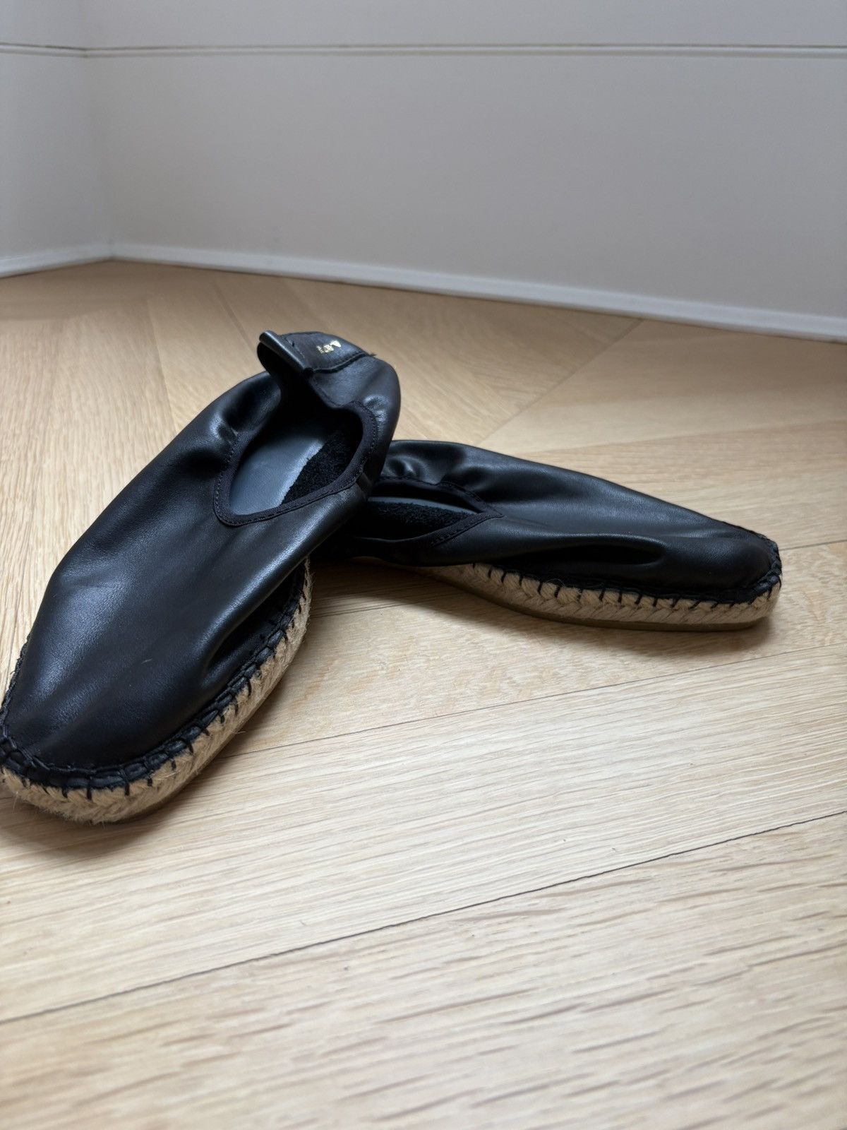 Other UNBRANDED BLACK LEATHER ESPADRILLES SIZE 40 Size US 10 / IT 40 - 1 Thumbnail