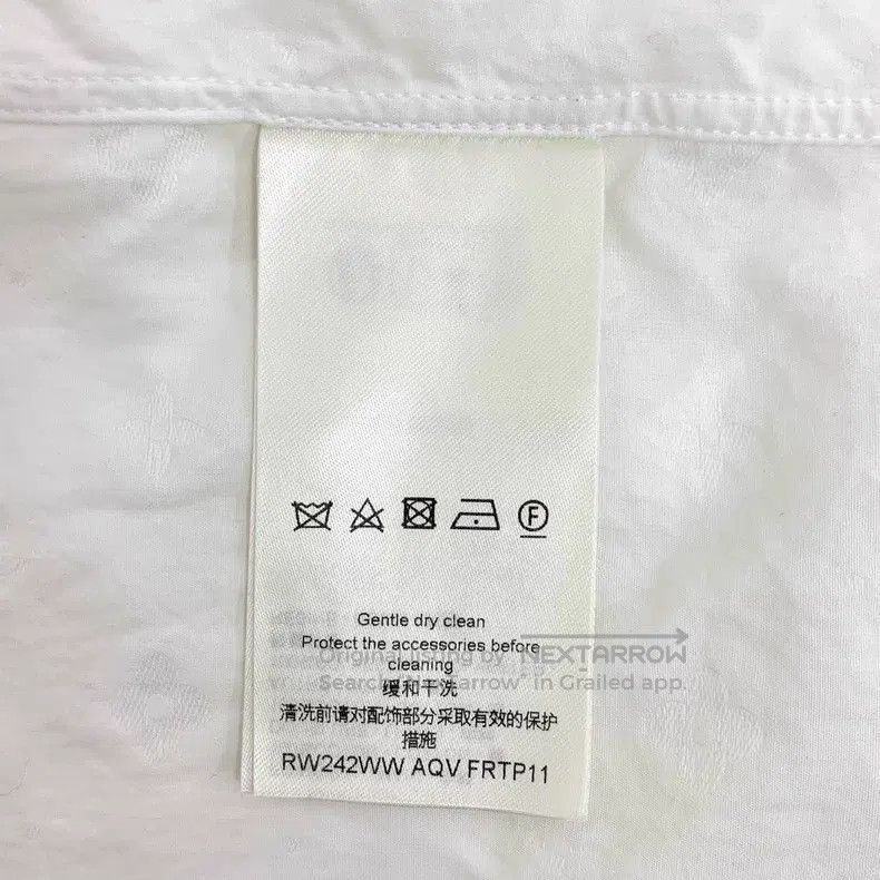 Louis Vuitton Louis Vuitton 24 white logo presbyopic embroidered cotton Size XXS / US 00 / IT 34 - 6 Thumbnail