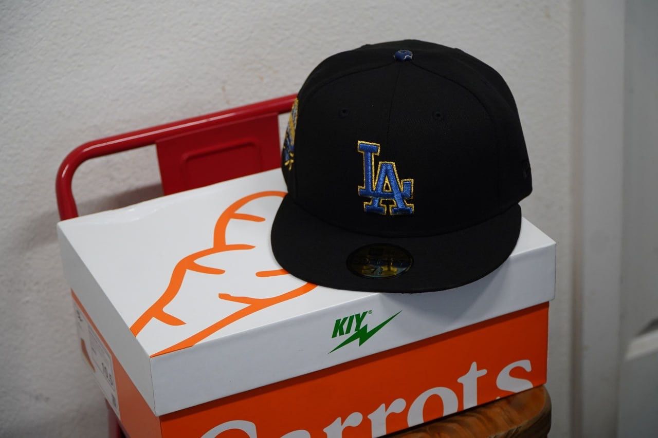 image of New Era Cny Year Of The Dragon La Dodgers Fitted in Black, Men's