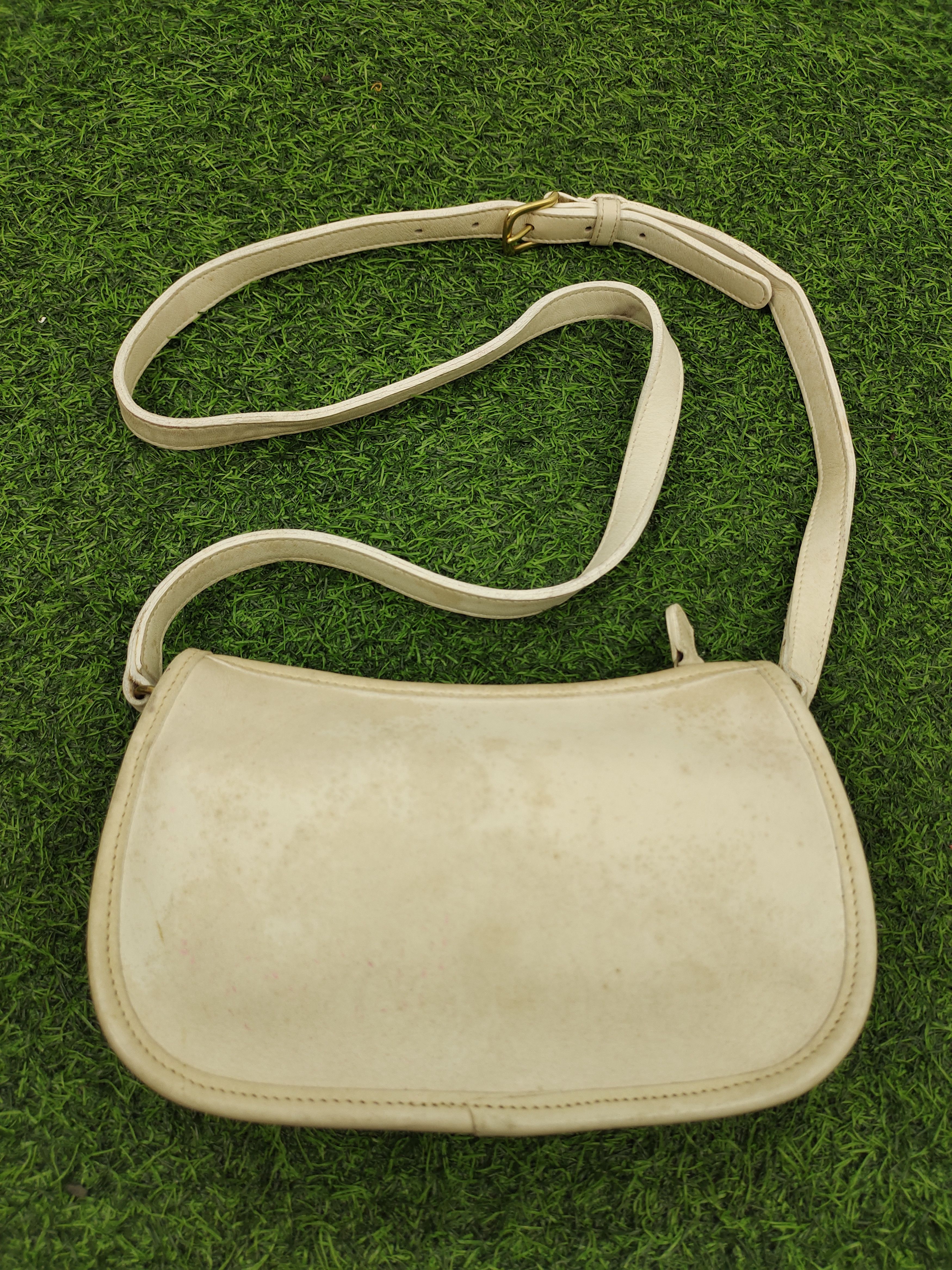 Coach Vintage Coach Handcrafted Usa Patina Leather Shoulder Bag Size ONE SIZE - 4 Thumbnail