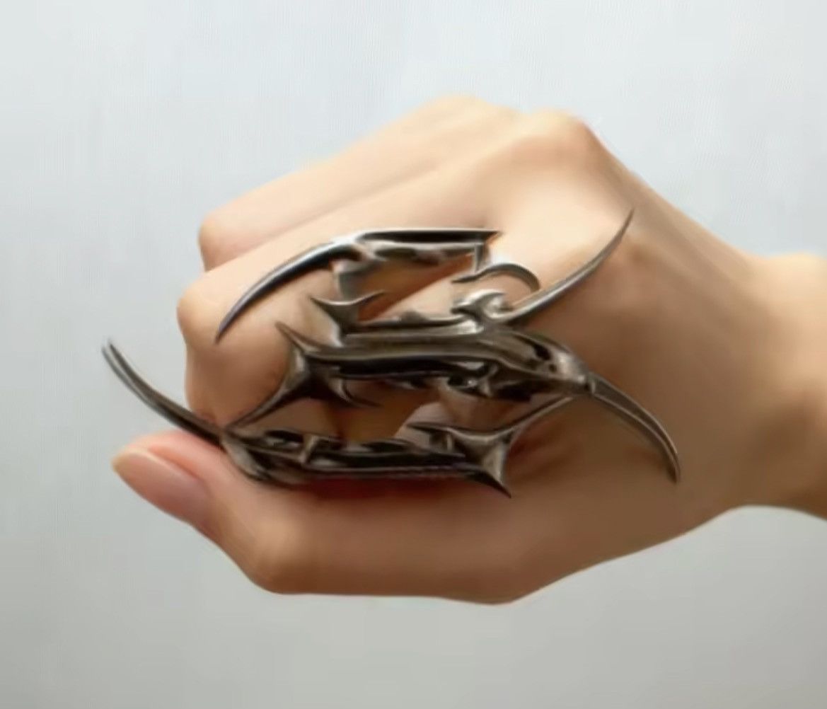 Jewelry Large Spiked Clawed Statement Ring - Goth Cyber Y2K Size ONE SIZE - 3 Thumbnail