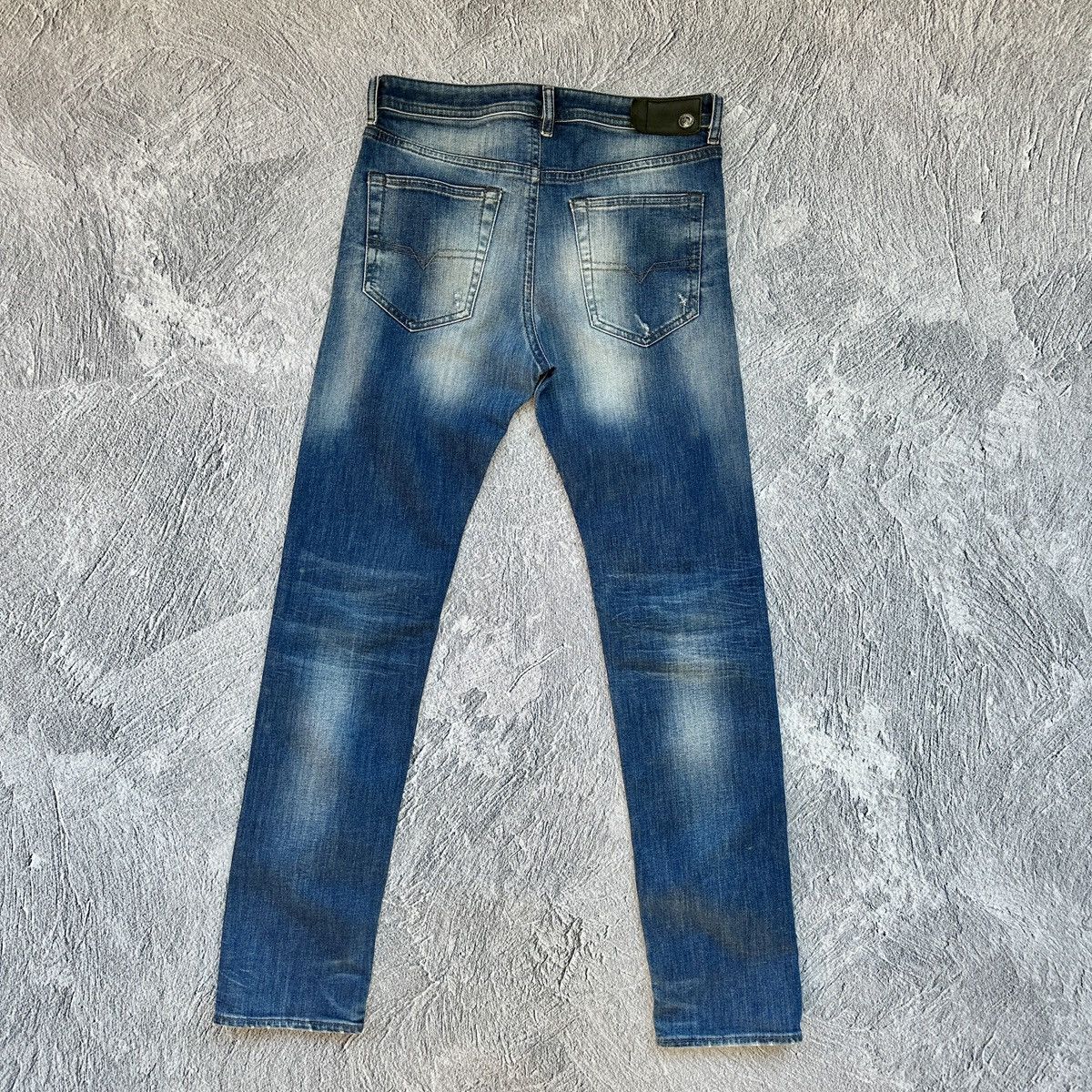 Diesel Men’s Diesel Buster Jeans Blue Size: 30/32 Size US 31 - 10 Thumbnail