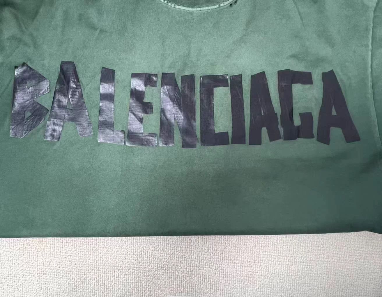 Balenciaga Balenciaga Green Logo Print Cotton T-Shirt S Size US S / EU 44-46 / 1 - 3 Thumbnail
