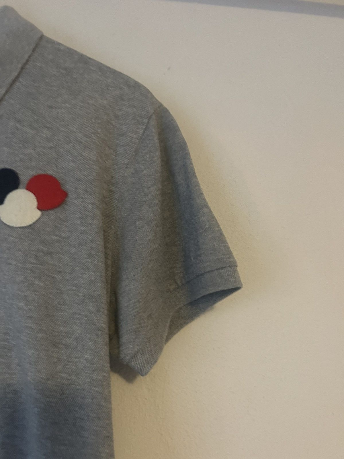 Moncler Grey Logo Polo Size US L / EU 52-54 / 3 - 5 Thumbnail