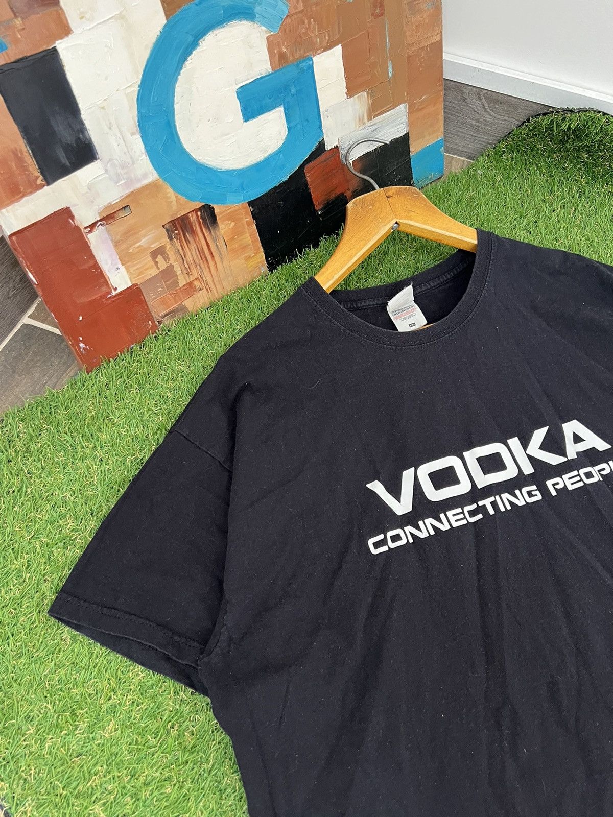 Band Tees Vodka Connecting People Humor Vintage T Shirt Alcohol Size US XXL / EU 58 / 5 - 2 Thumbnail