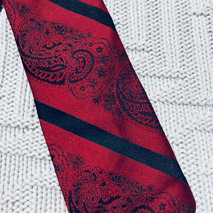 Vintage Vintage Gimbels red paisley silk skinny tie Size ONE SIZE - 2 Thumbnail