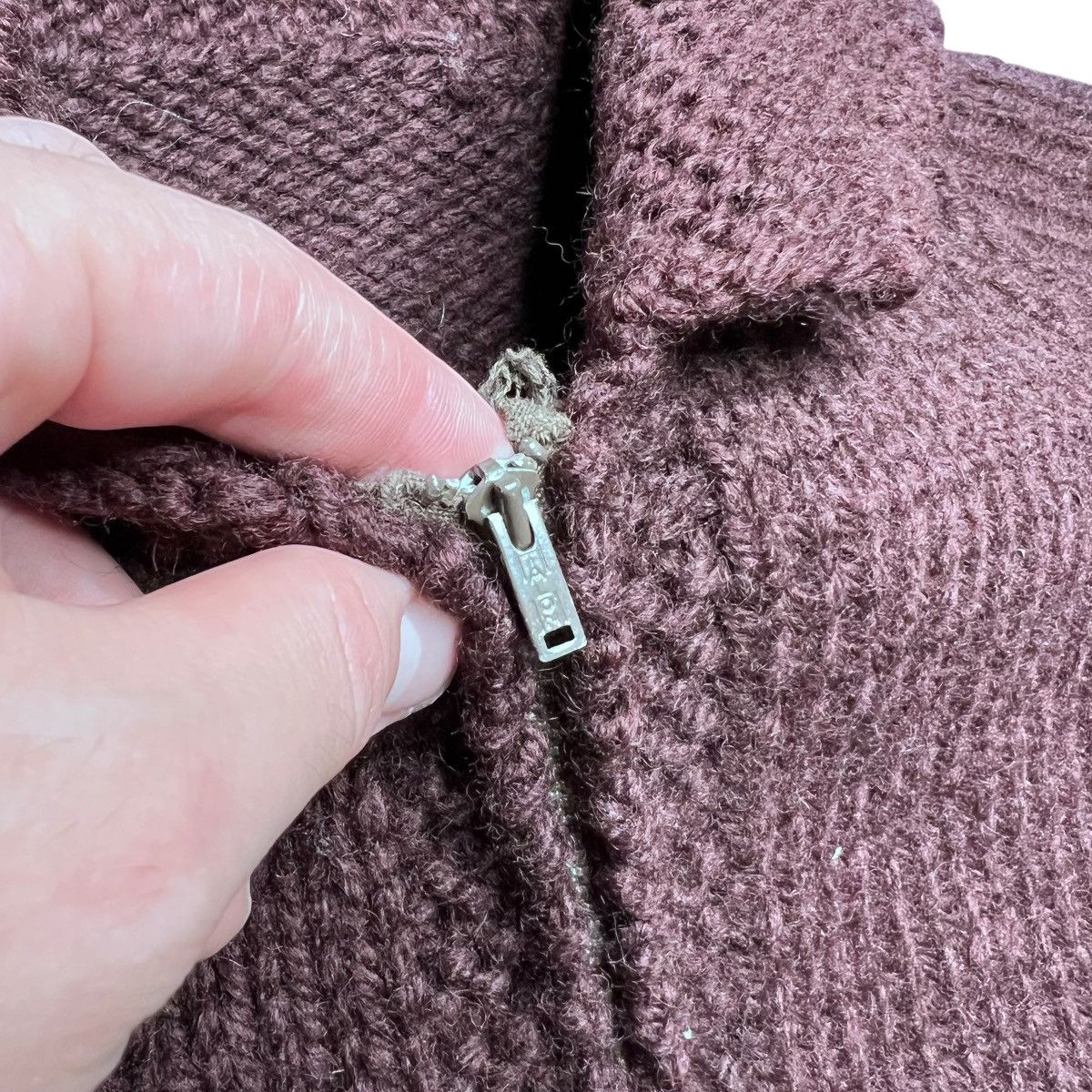 Other Vintage 1960s Cowichan Wool Horse Barn Horses Knit Sweater Size US M / EU 48-50 / 2 - 3 Thumbnail