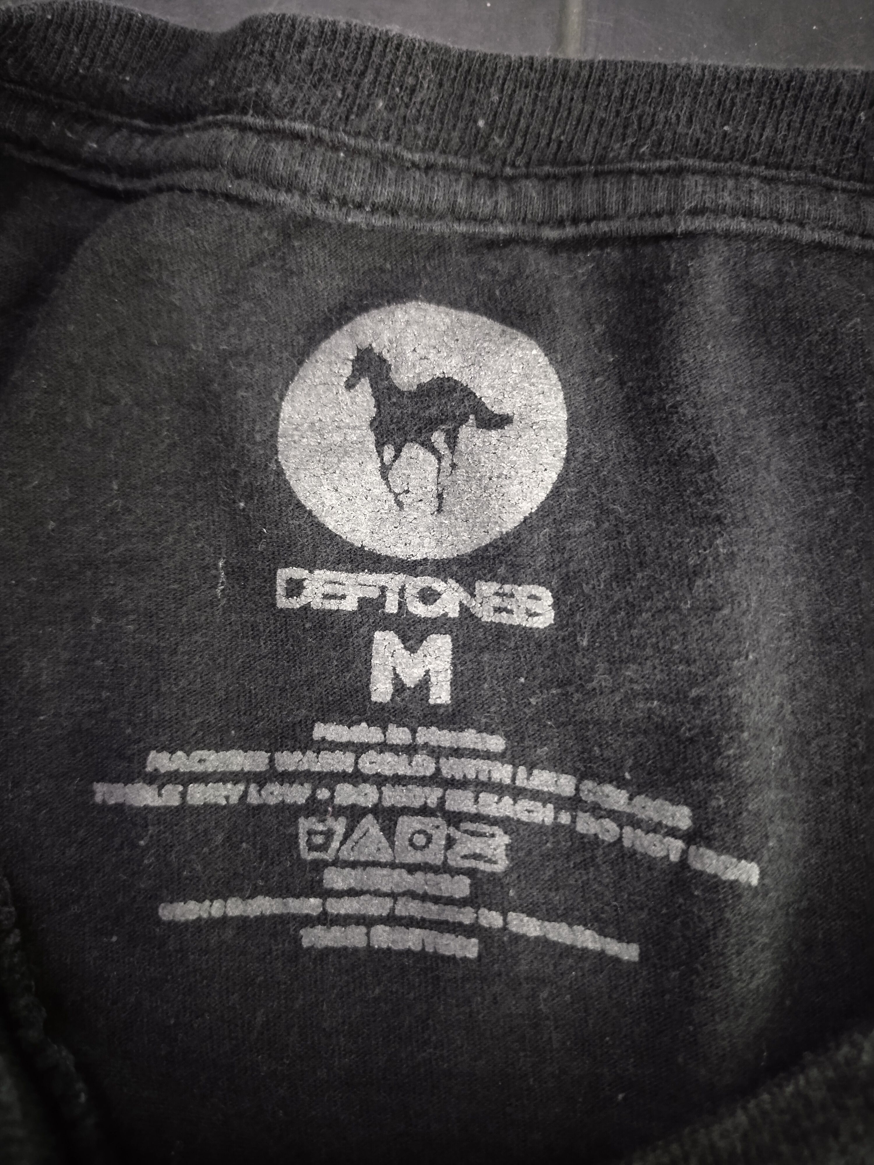 Band Tees Vintage Deftones Alternative Band Punk Rock Band Shirt Tee Size US M / EU 48-50 / 2 - 11 Thumbnail