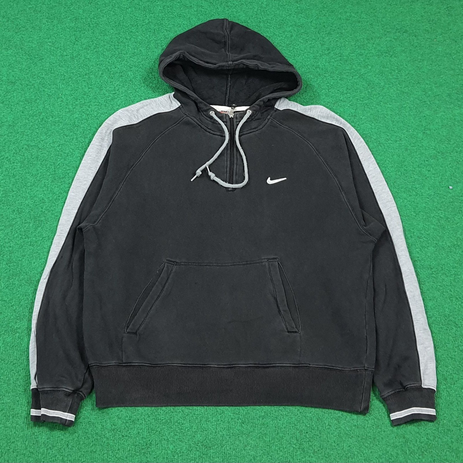 Nike Vintage Nike Hoodie Half Zipper Hoodie C288N25 Size US M / EU 48-50 / 2 - 1 Thumbnail