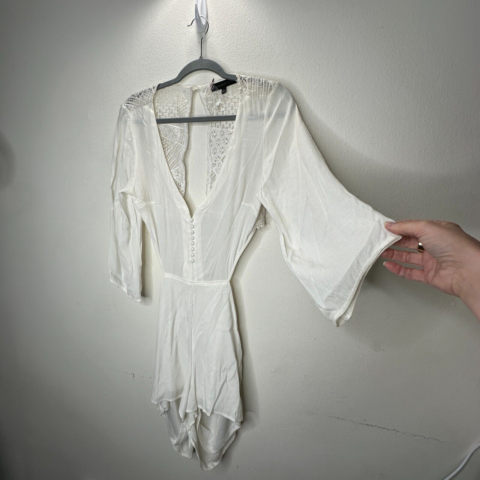 Other Dance & Marvel Ivory Front Deep V Button Open Back Romper L Size 36" / US 14 / IT 50 - 2 Thumbnail