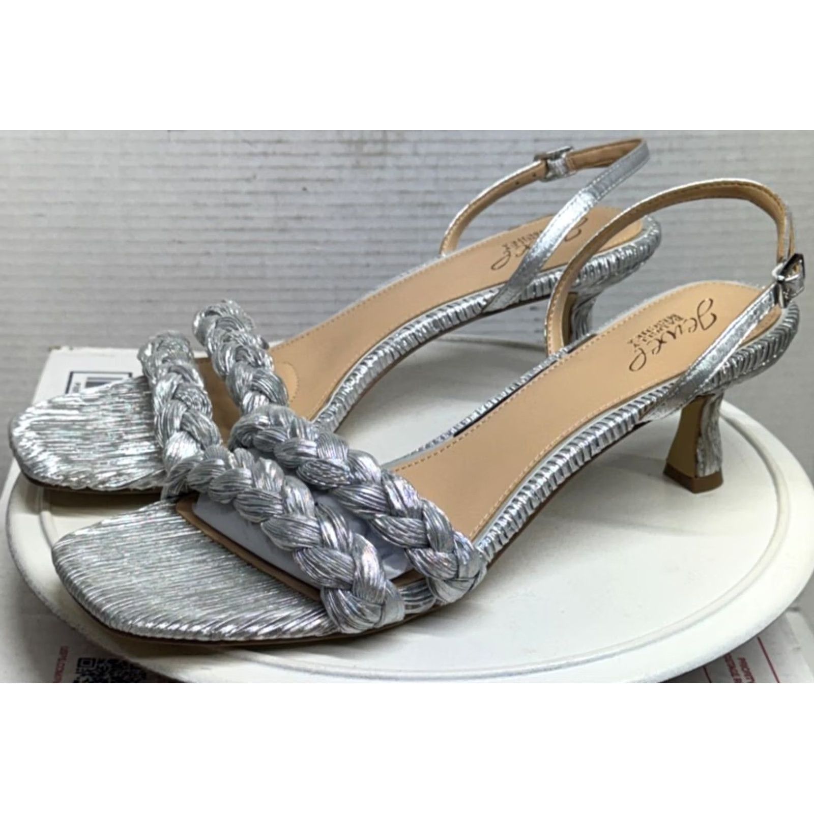 Badgley Mischka Badgley Mischka Jewel Sharon Slingback Sandal Kitten Silver Strap Women 11 NEW Size US 11 / IT 41 - 3 Thumbnail