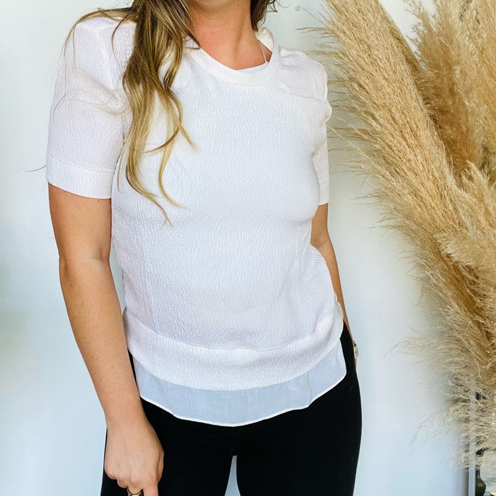 Helmut Lang HELMUT LANG Silk White Short Sleeve Tee Shirt Blouse Top Size XS / US 0-2 / IT 36-38 - 2 Thumbnail