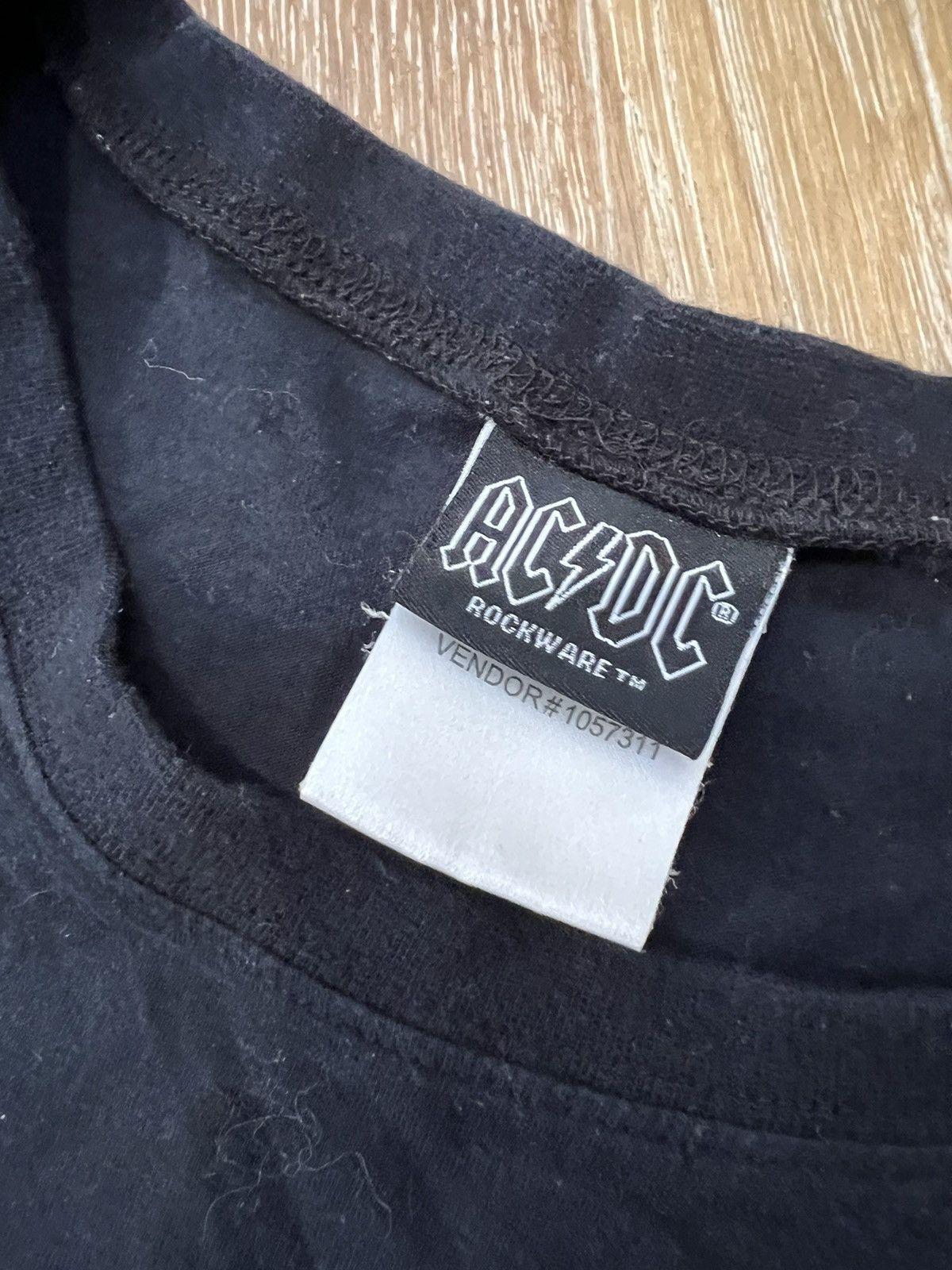 AC/DC 2006 ACDC Back In Black Tee Size US XXL / EU 58 / 5 - 3 Thumbnail