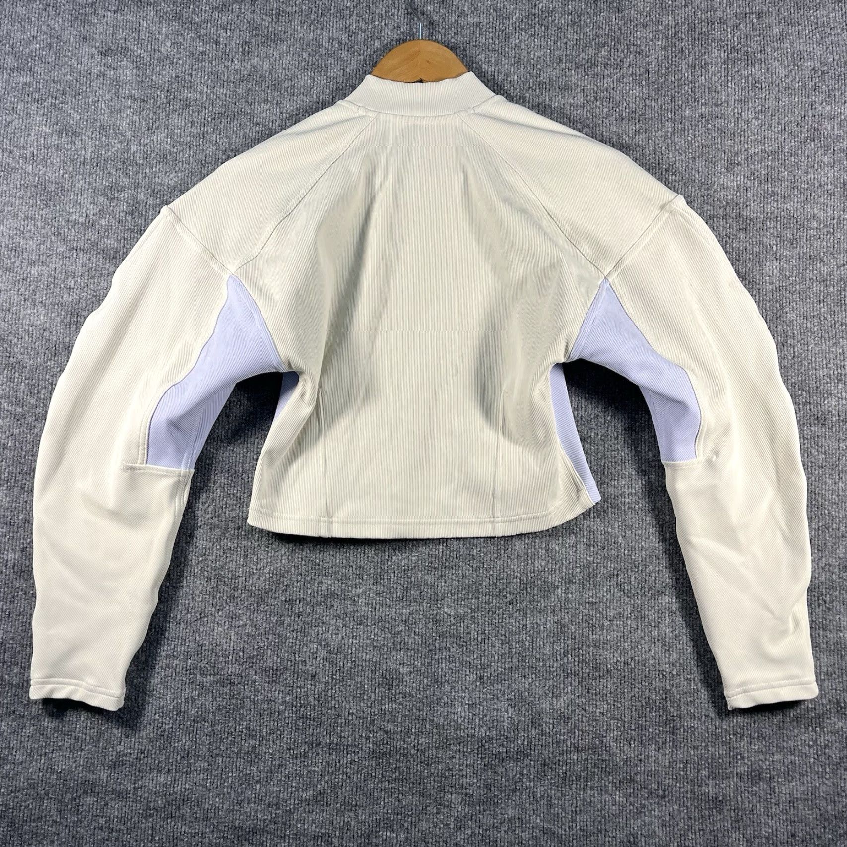 Lululemon Lululemon Ribbed Luxtreme Wide-Sleeve Pullover White Women XS Sweater Casual Size XS / US 0-2 / IT 36-38 - 4 Thumbnail