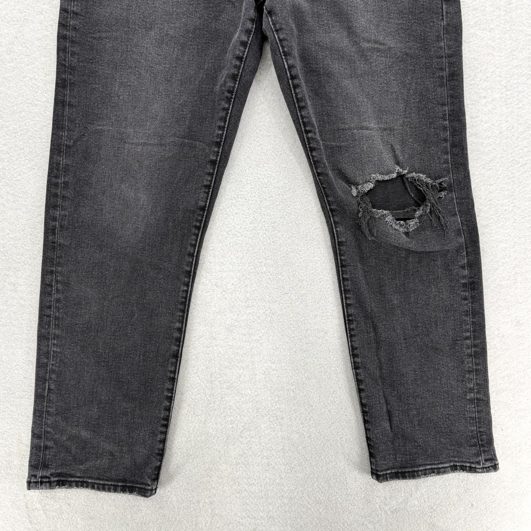Levi's Levi's Wedgie Straight Jeans Womens 30 Gray Charcoal Wash High Rise Distressed Jeans Size 30" / US 8 / IT 44 - 3 Thumbnail