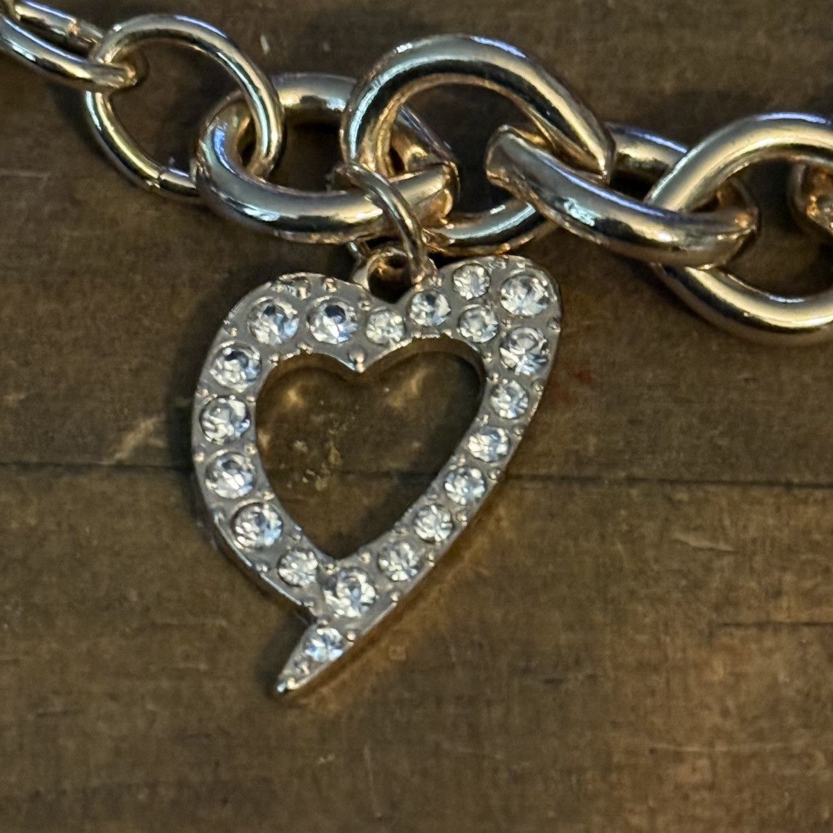 Other Thalia Sodi gold tone chain link heart charm bracelet Size ONE SIZE - 5 Thumbnail