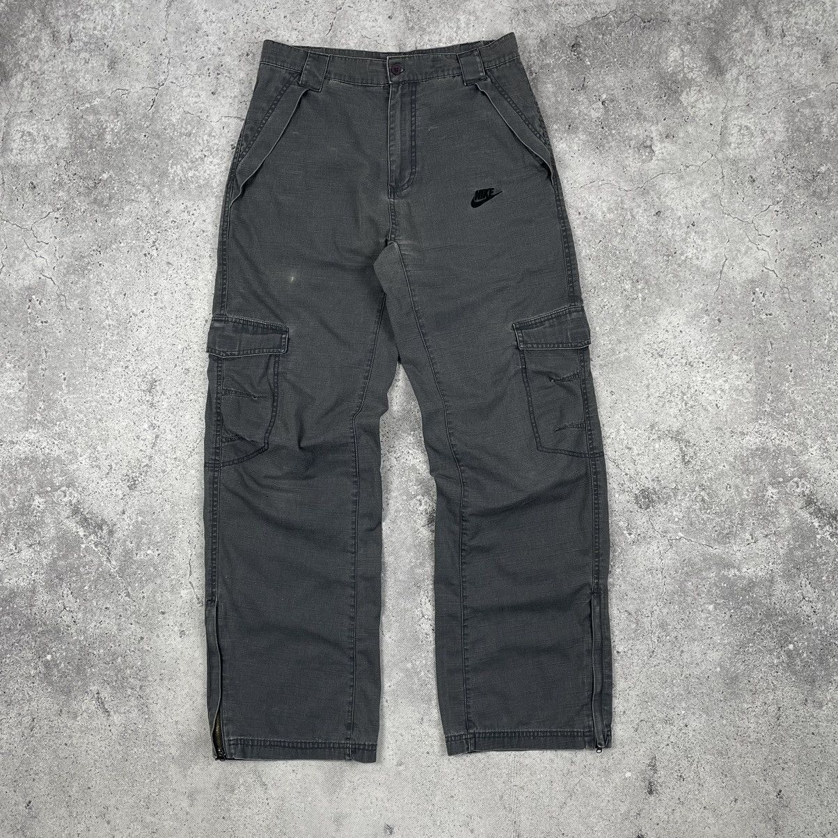 Nike × Vintage Vintage Nike Y2K Grey Cargo Pants Size US 30 / EU 46 - 2 Thumbnail