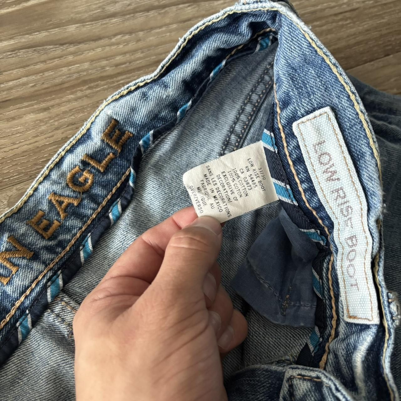 American Eagle Outfitters Crazy Vintage Y2K/2000s Grunge American Eagle Light Wash Low Boot Denim Jeans! 31x30 Size US 31 - 8 Thumbnail