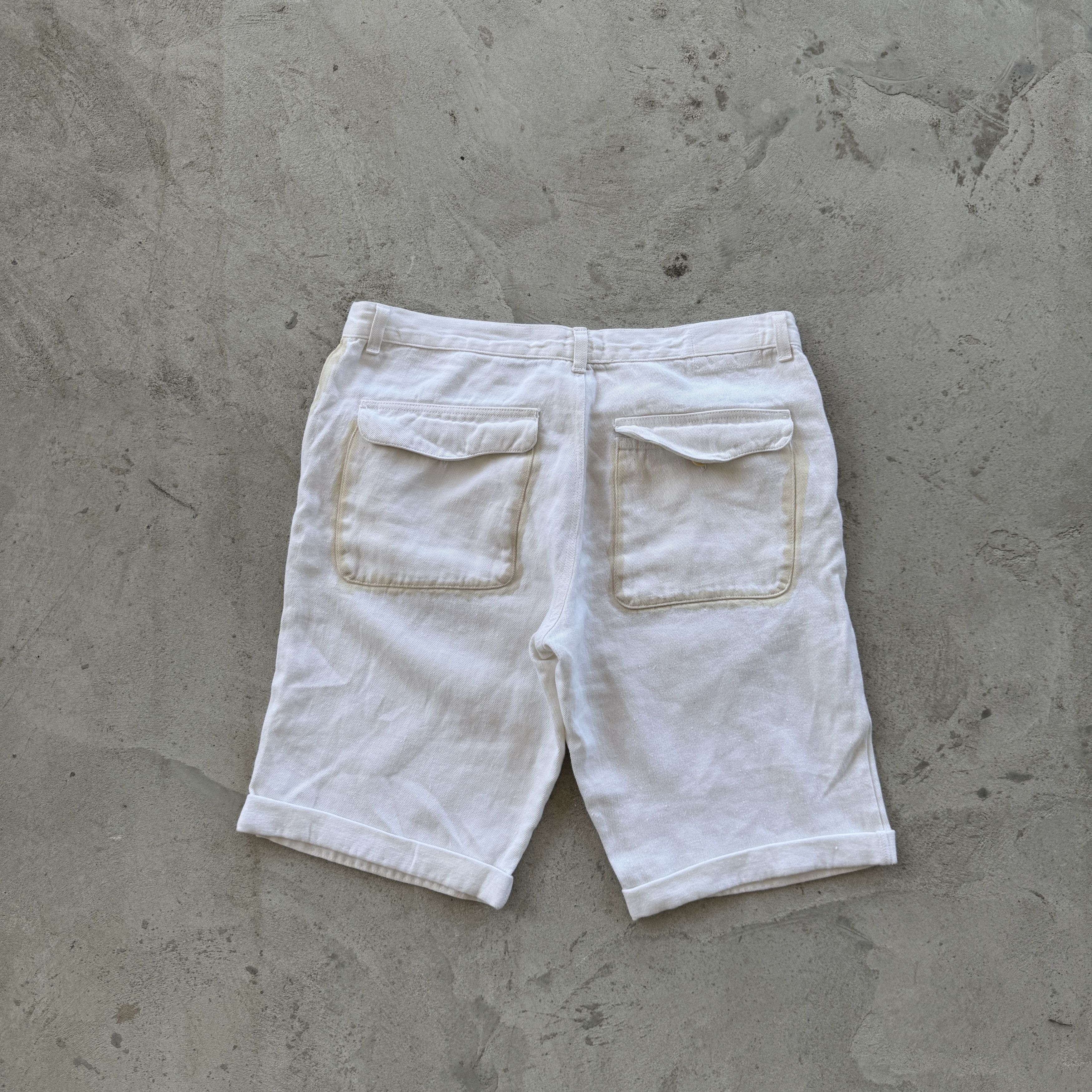 Gianfranco Ferre Vintage 90s Gianfranco Ferre Denim Shorts Size US 38 / EU 54 - 2 Thumbnail
