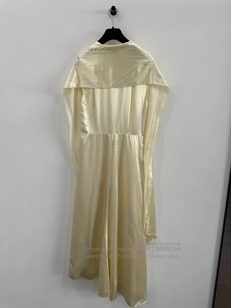 Fendi Fendi FF Logo Silk Women's Dress . Size M / US 6-8 / IT 42-44 - 2 Thumbnail