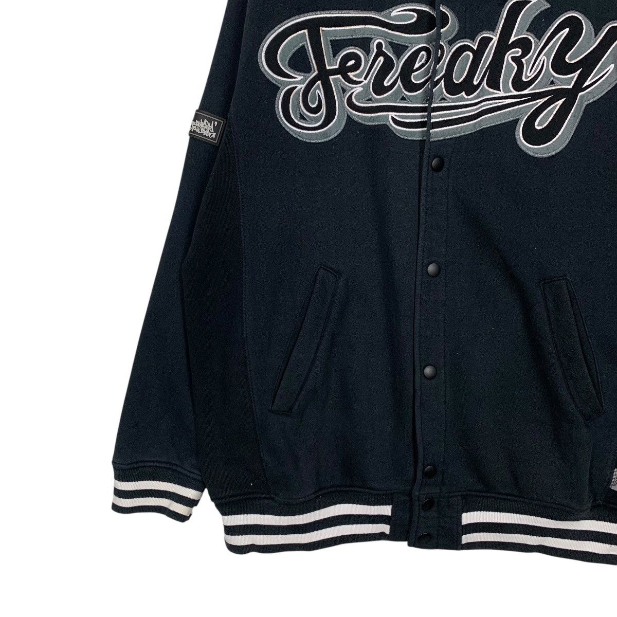 Japanese Brand FREAKY Spellout Big Logo Varsity Jacket #2064-C90 Size US L / EU 52-54 / 3 - 3 Thumbnail