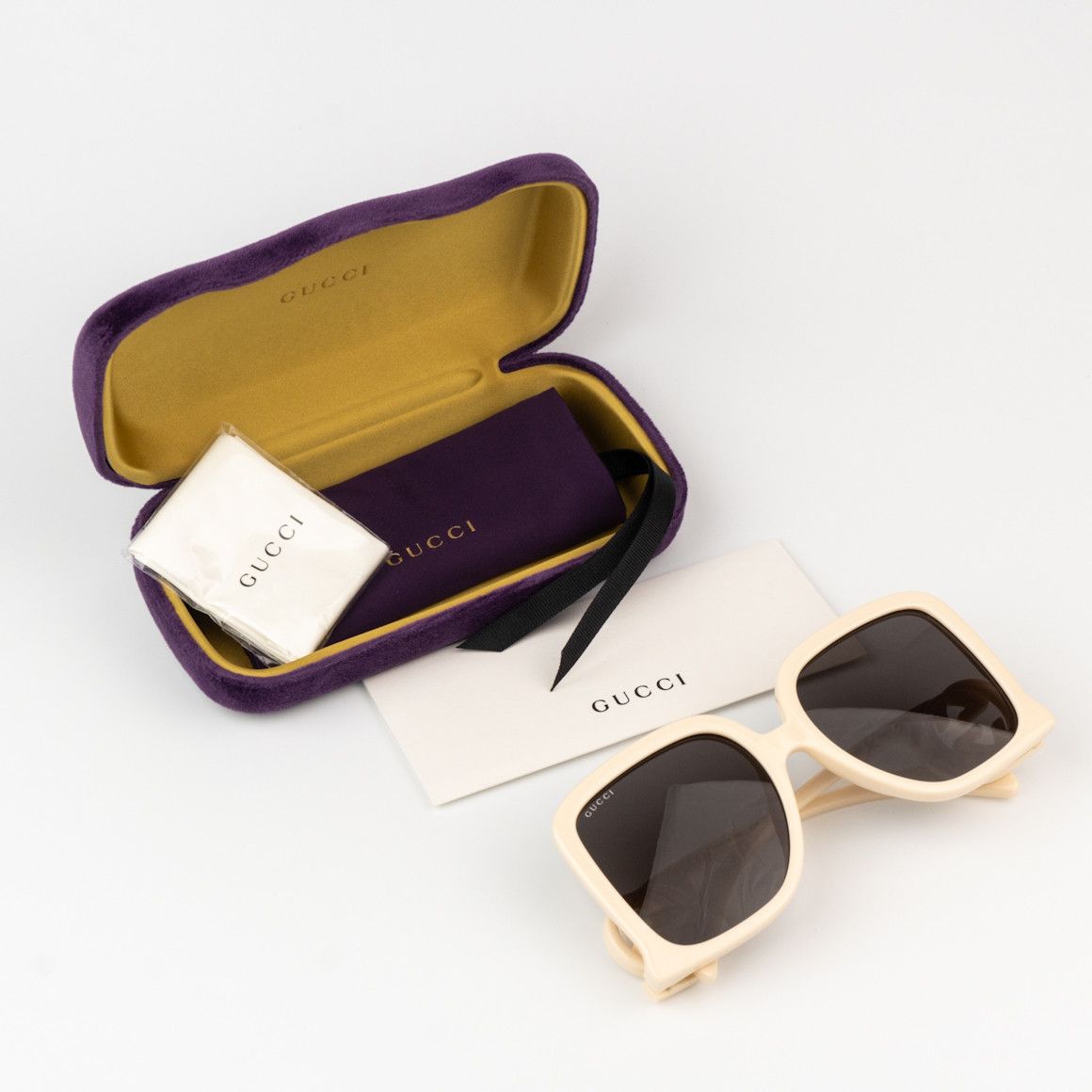 Gucci NEW Gucci GG1326S 009 Oversized Square Women Sunglasses Size ONE SIZE - 9 Thumbnail