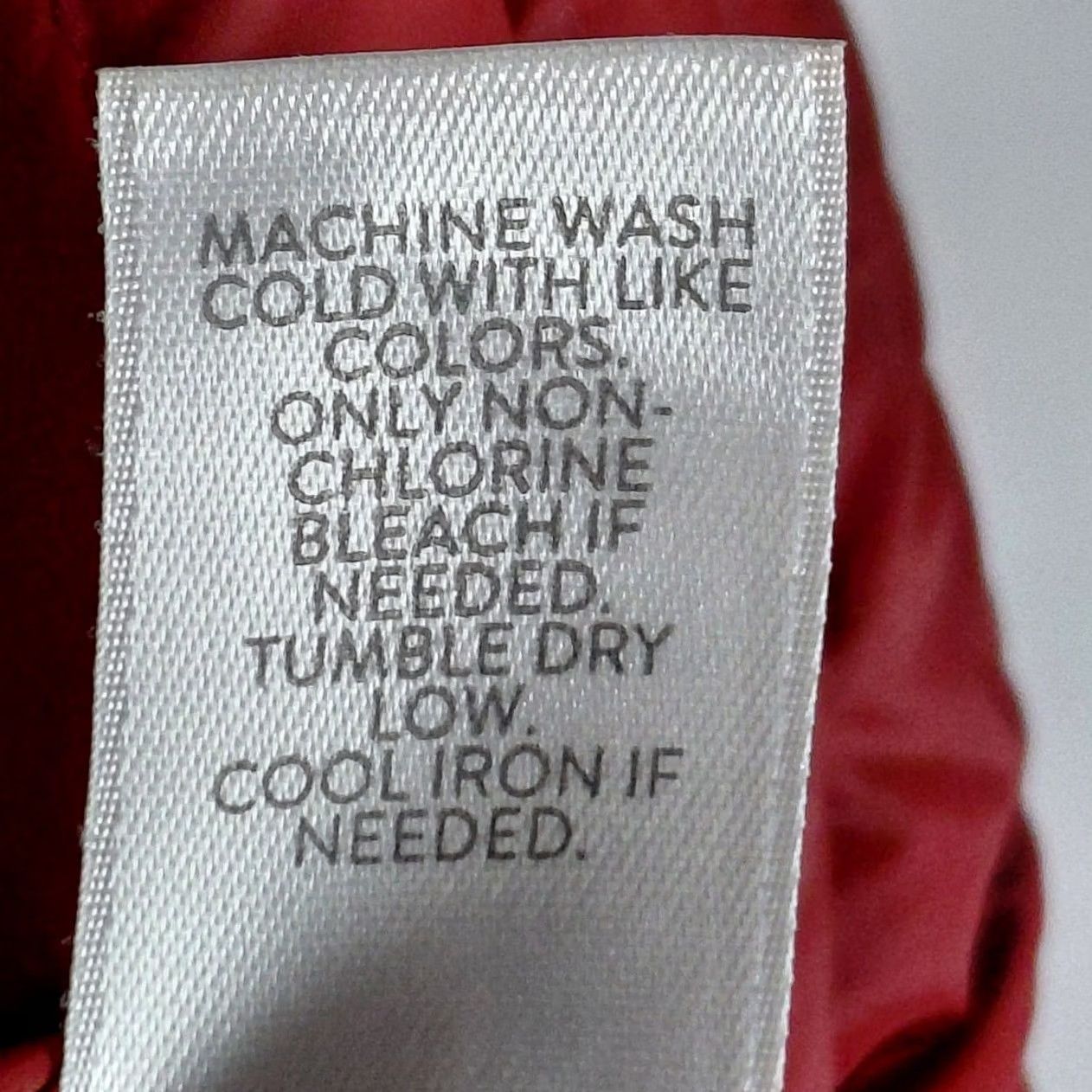 J. Jill J.Jill Down Puffer Vest Red Solid Nylon Women XL Vest Sleeveless Zip Lightweight Insulated Lined Casual Travel Winter Fall Basics Size XL / US 12-14 / IT 48-50 - 7 Thumbnail