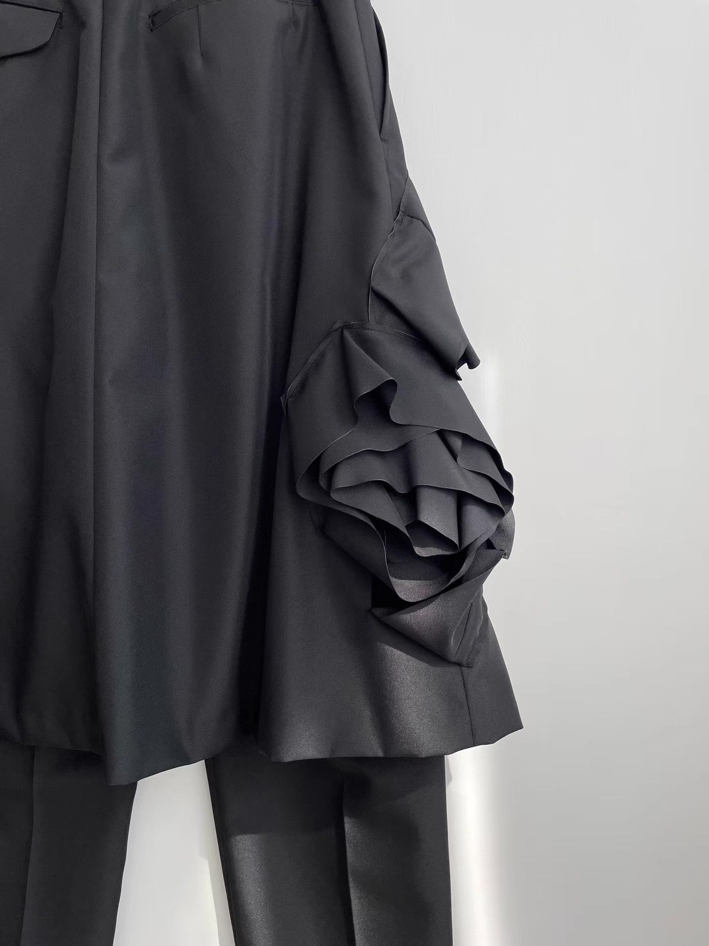 Comme des Garcons Comme des Garçons Two-in-one faux skirt pants。Ｑ24 Size 34" / US 12 / IT 48 - 5 Thumbnail