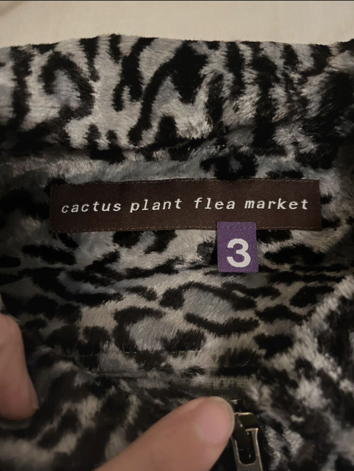 Cactus Plant Flea Market Cactus Plant Flea Market Grey Leopard Zip Jacket Size US L / EU 52-54 / 3 - 3 Thumbnail