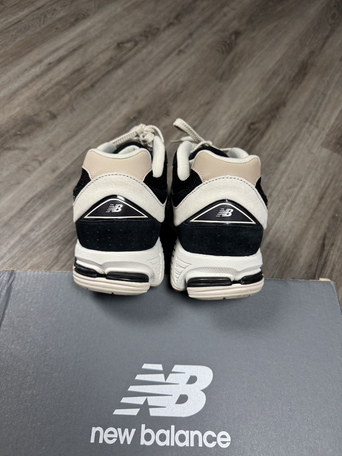 New Balance New Balance 2002R Black Beige Size 11.5 Size US 11.5 / EU 44-45 - 4 Thumbnail