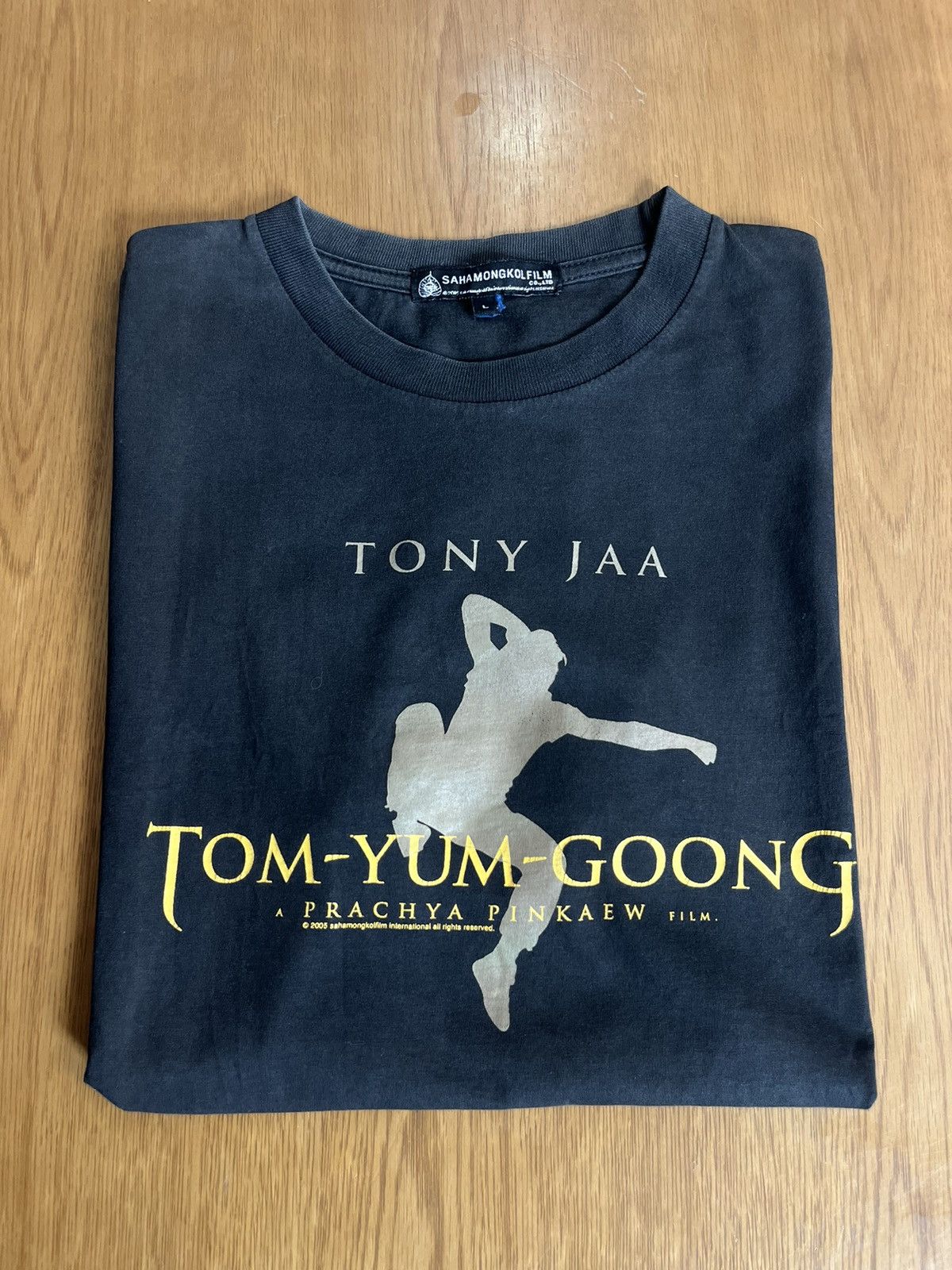 Arts & Science Vtg TOM-YUM-GOONG Tony Jaa 2005’s Promo Film Tshirt Size US L / EU 52-54 / 3 - 1 Thumbnail