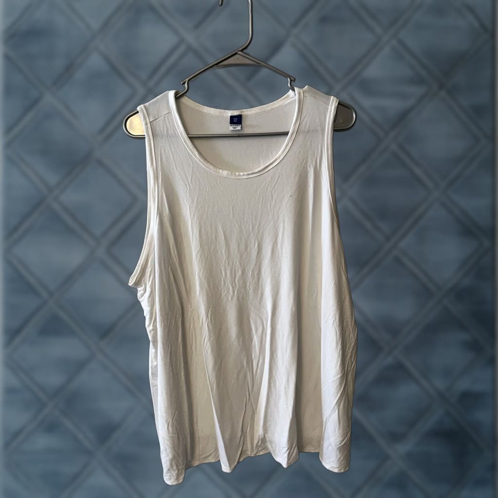 Old Navy Old Navy White Solid Sleeveless Tank Top Luxe XXL Women Shirt Size XXL / US 16-18 / IT 52-54 - 1 Thumbnail