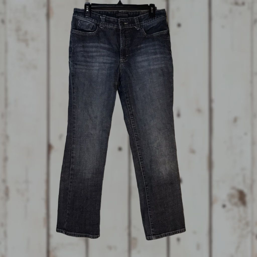 Nine West VINTAGE? No. Nine West Mid-Rise Bootcut Jeans Dark Wash Denim Women’s Size 12 Short EUC Size 34" / US 12 / IT 48 - 1 Thumbnail