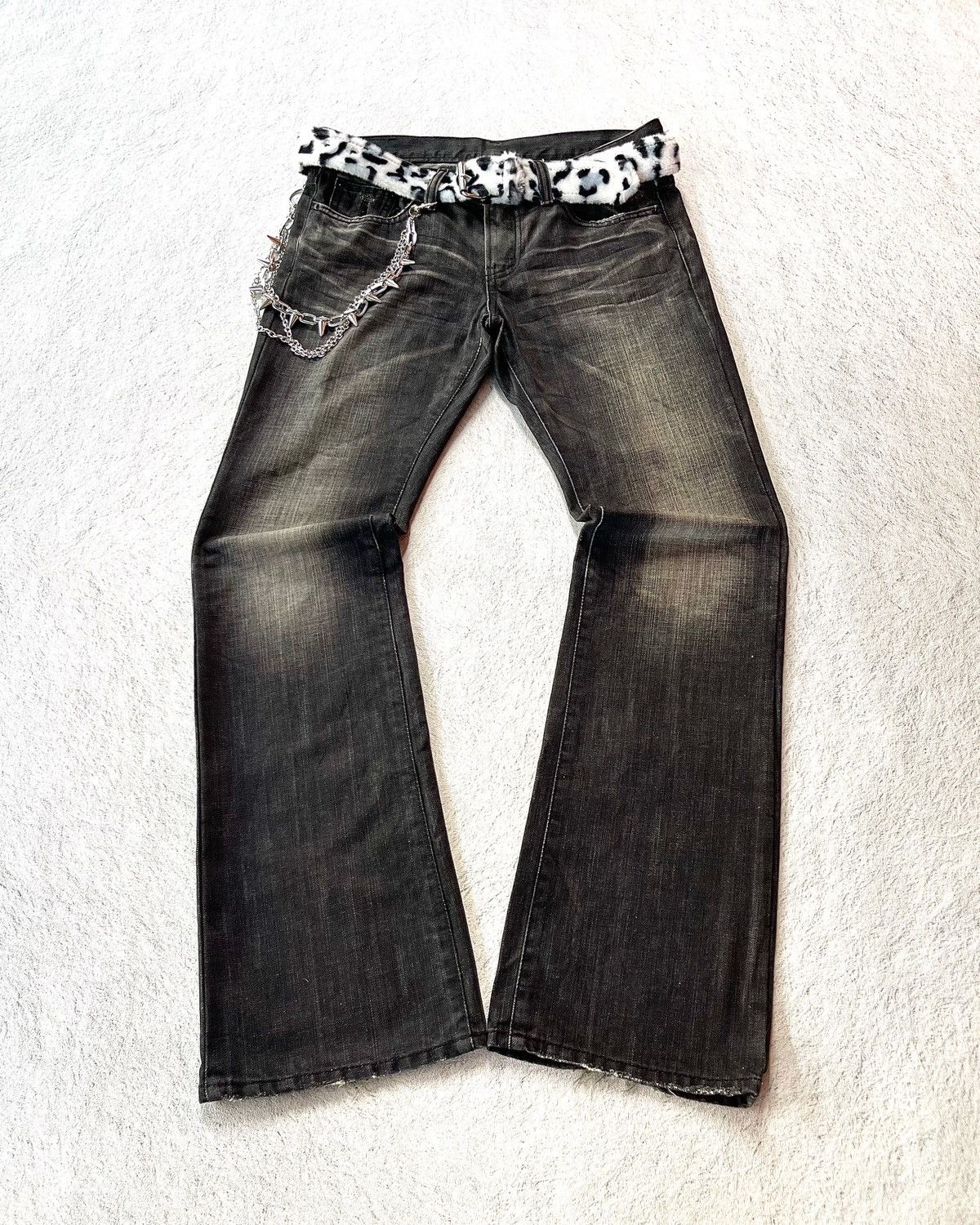 Discovered Claw Mark Boot Cut Jean