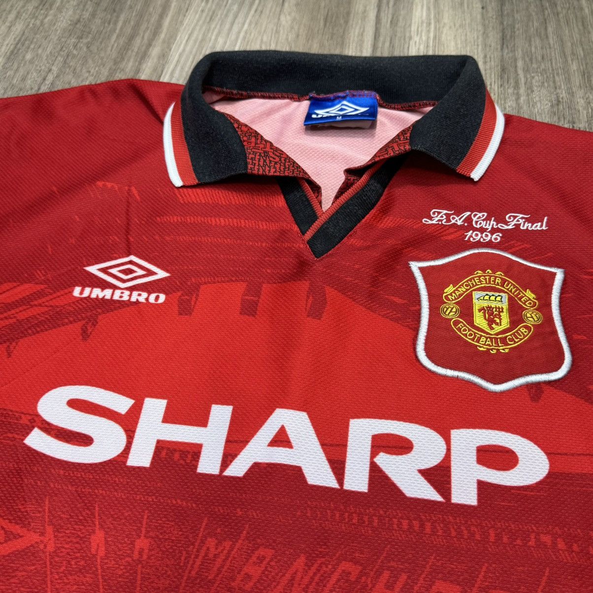 Umbro Manchester United 1996 FA cup final shirt #7 Cantona Size US M / EU 48-50 / 2 - 4 Thumbnail