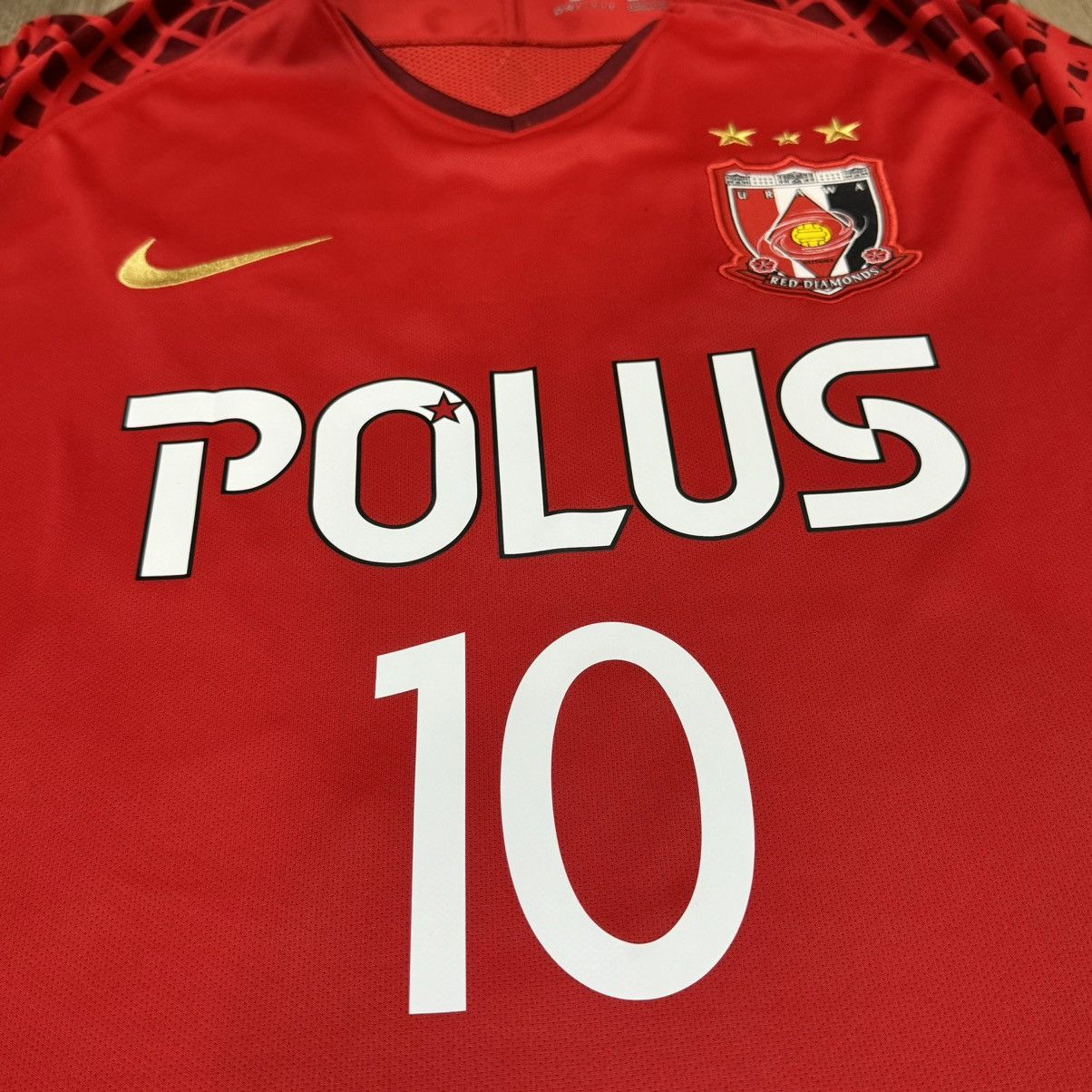 Nike Urawa Reds 2018 player issue shirt #10 Kashiwagi Size US M / EU 48-50 / 2 - 3 Thumbnail