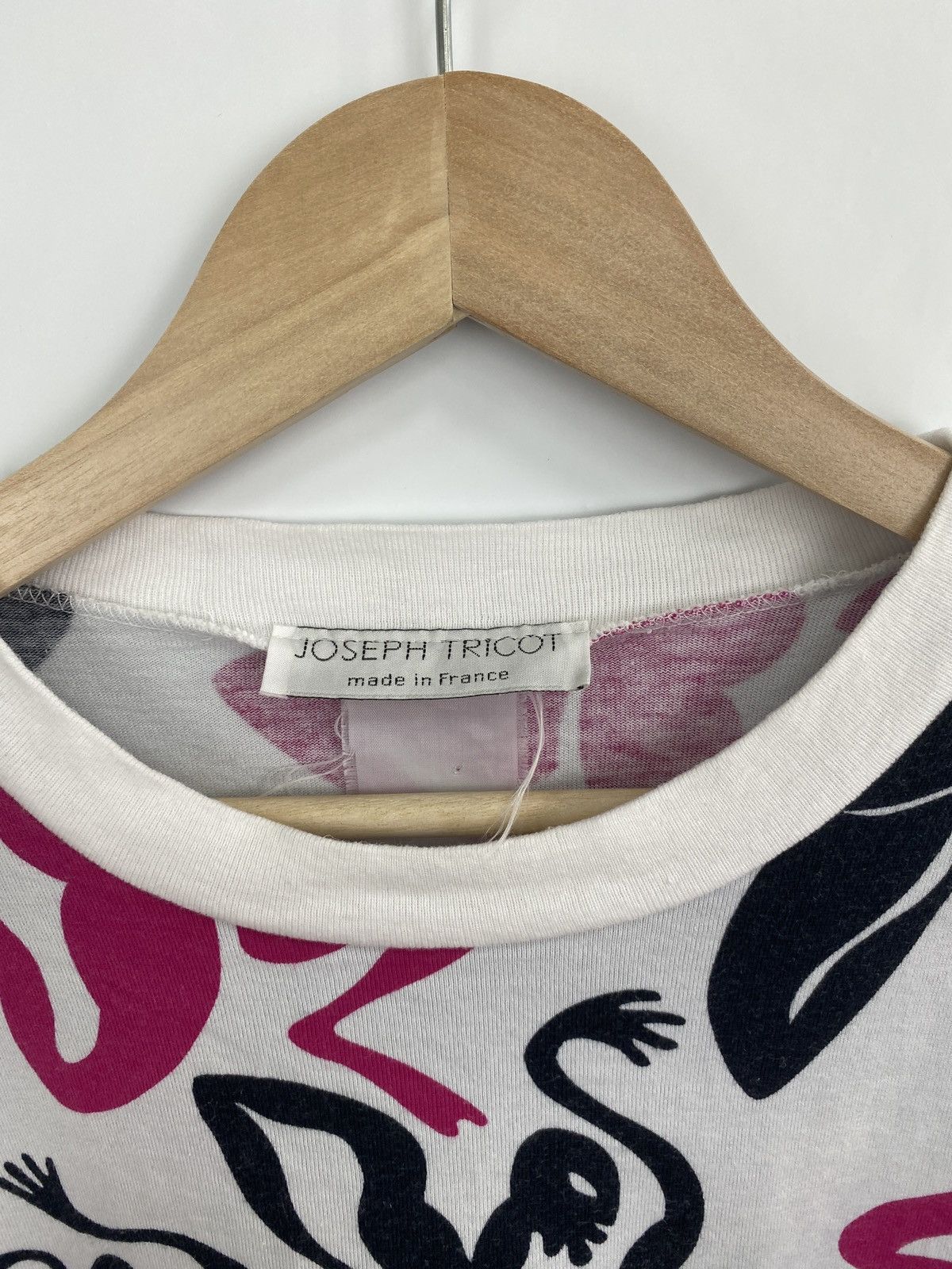 Vintage 🇫🇷 Vintage 90s Joseph Tricot Aboriganal Dance Girl Tits Tee Size L / US 10 / IT 46 - 5 Thumbnail