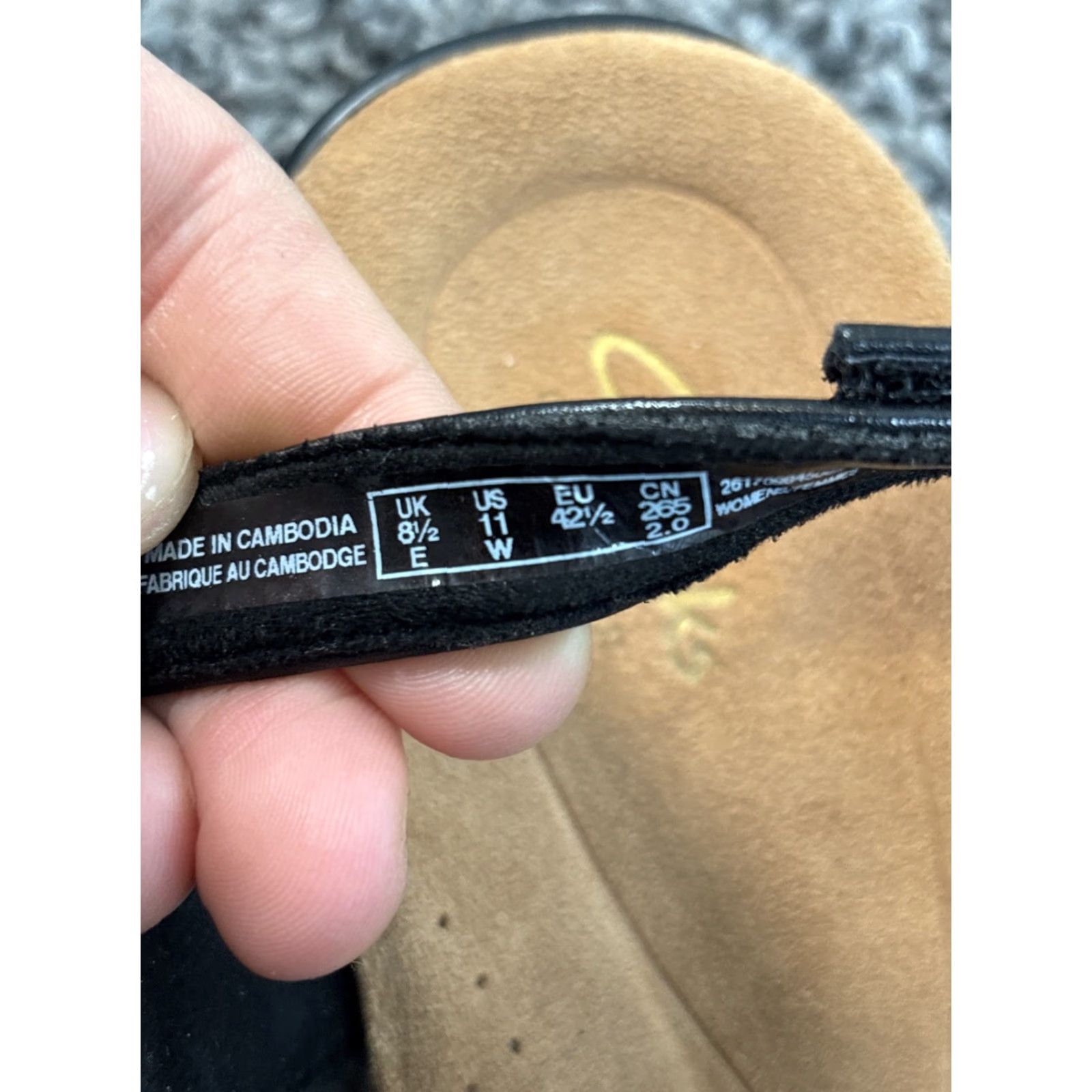 Clarks Clarks Sandals Women Black Strappy Open Toe Hook & Loop Size 11 Faux Leather Shoes Size US 11 / IT 41 - 4 Thumbnail