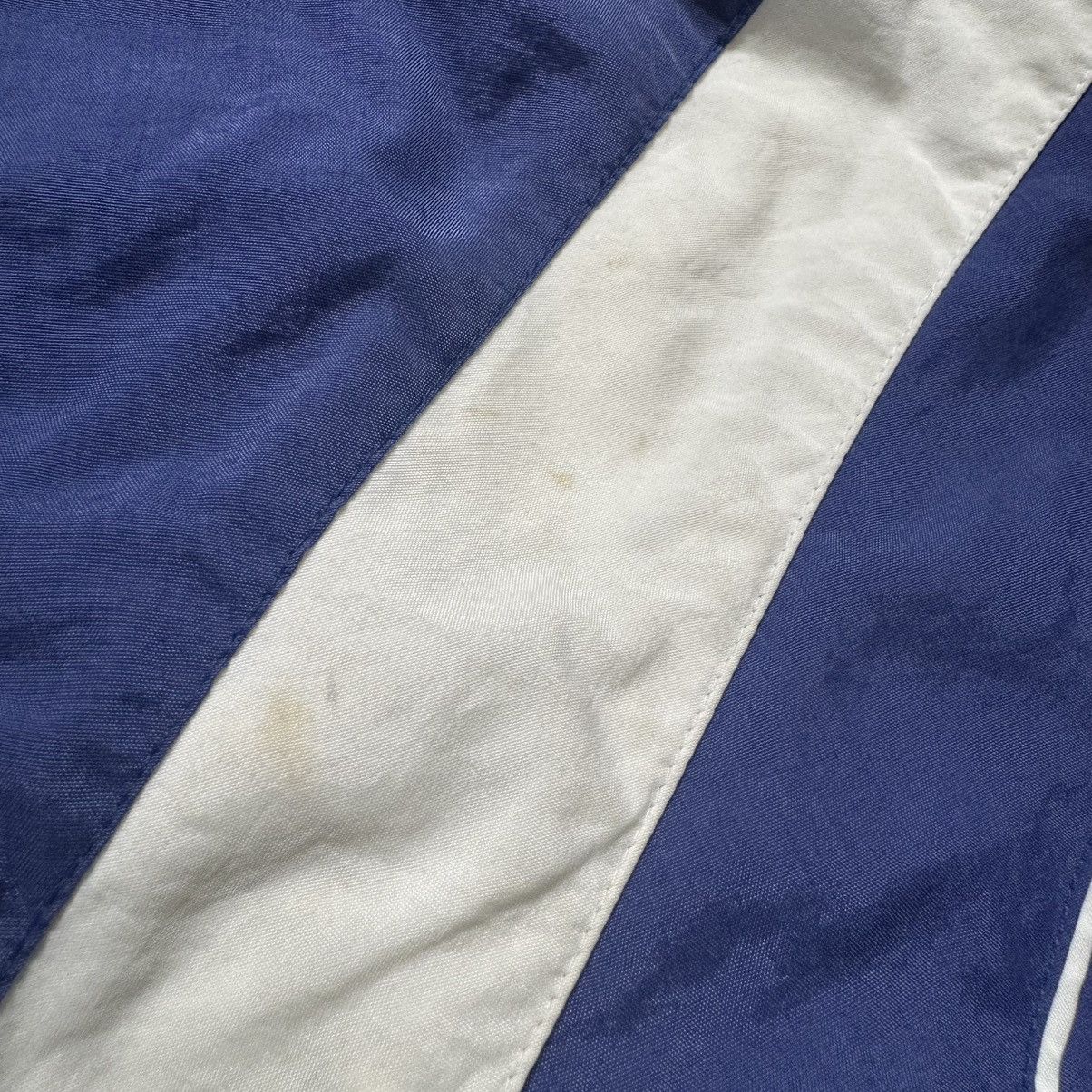 Umbro Vintage Umbro Windbreaker Size US S / EU 44-46 / 1 - 6 Thumbnail