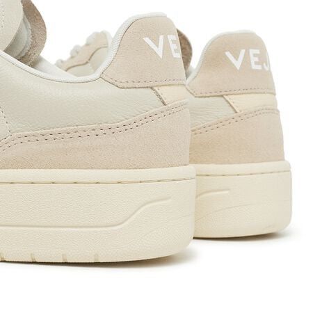 Veja Veja V-90 O.T. Pierre White VD2003378A US 9 EU 40 Size US 9 / IT 39 - 5 Thumbnail