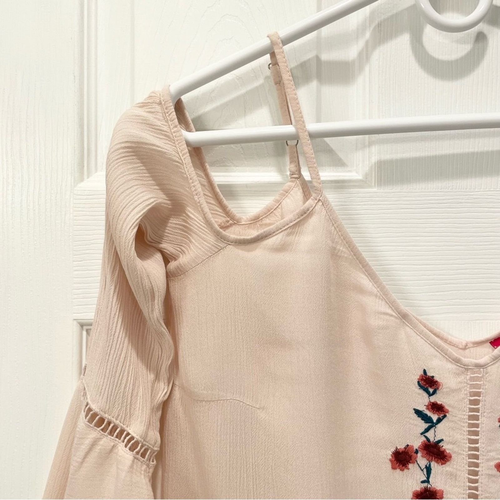 Guess Guess Cold Shoulder Embroidered Shirt XS Size XS / US 0-2 / IT 36-38 - 5 Thumbnail