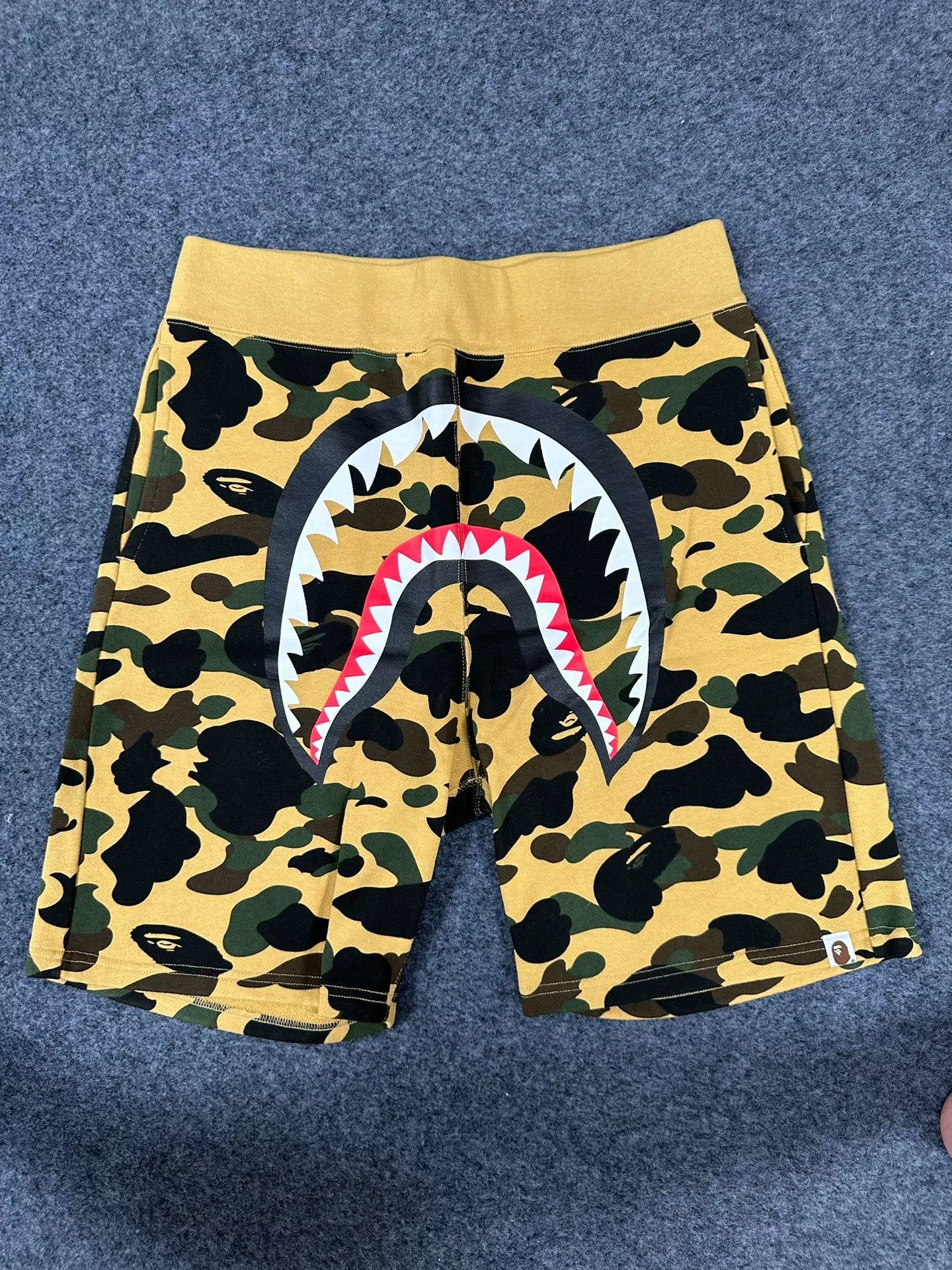 Bape Bape Multi Shark Shorts Designer Size US 36 / EU 52 - 1 Thumbnail