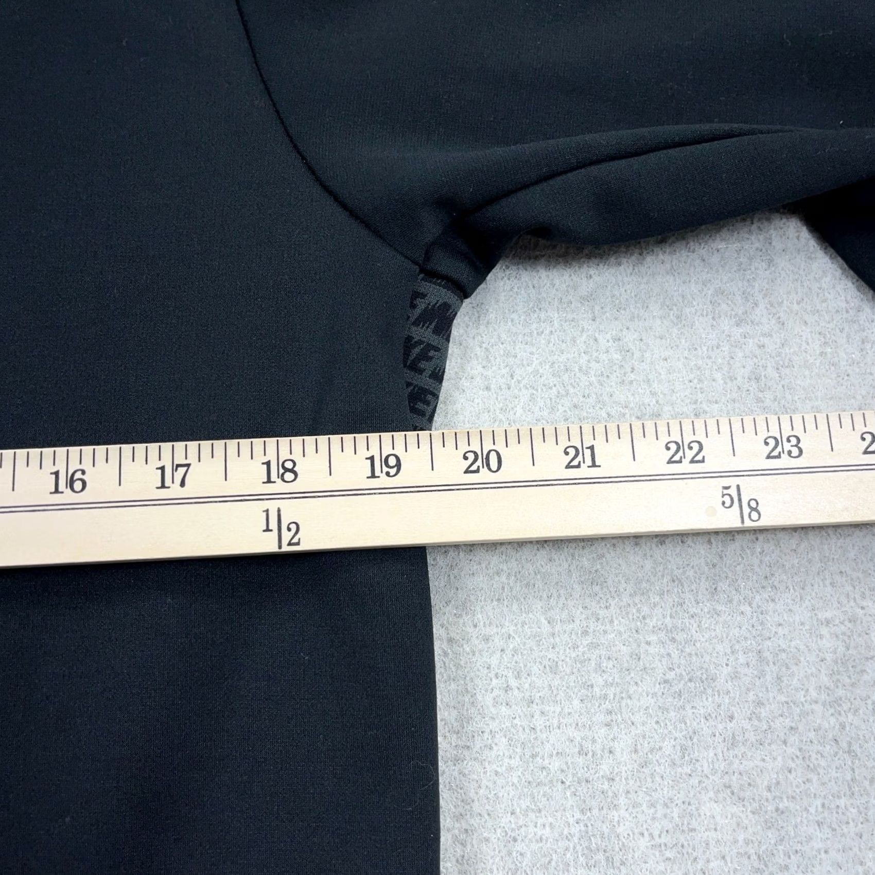 Nike Nike Dri Fit Hoodie Mens Medium Black Performance Big Swoosh Adult Sweatshirt Size US M / EU 48-50 / 2 - 7 Thumbnail