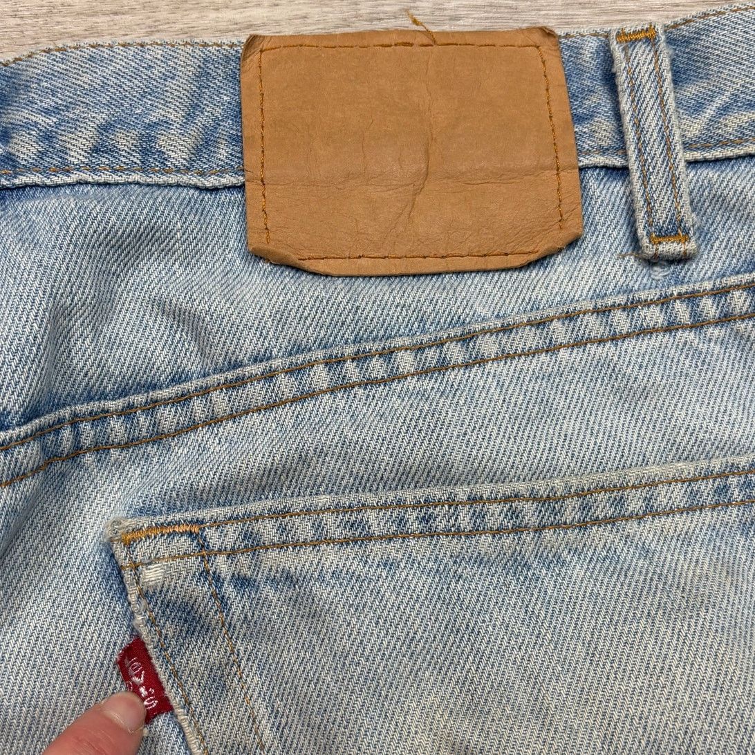 Levi's × Vintage Vintage Levi's 505 Straight Leg Jeans Mens 34x32 Made in USA Size US 34 / EU 50 - 4 Thumbnail