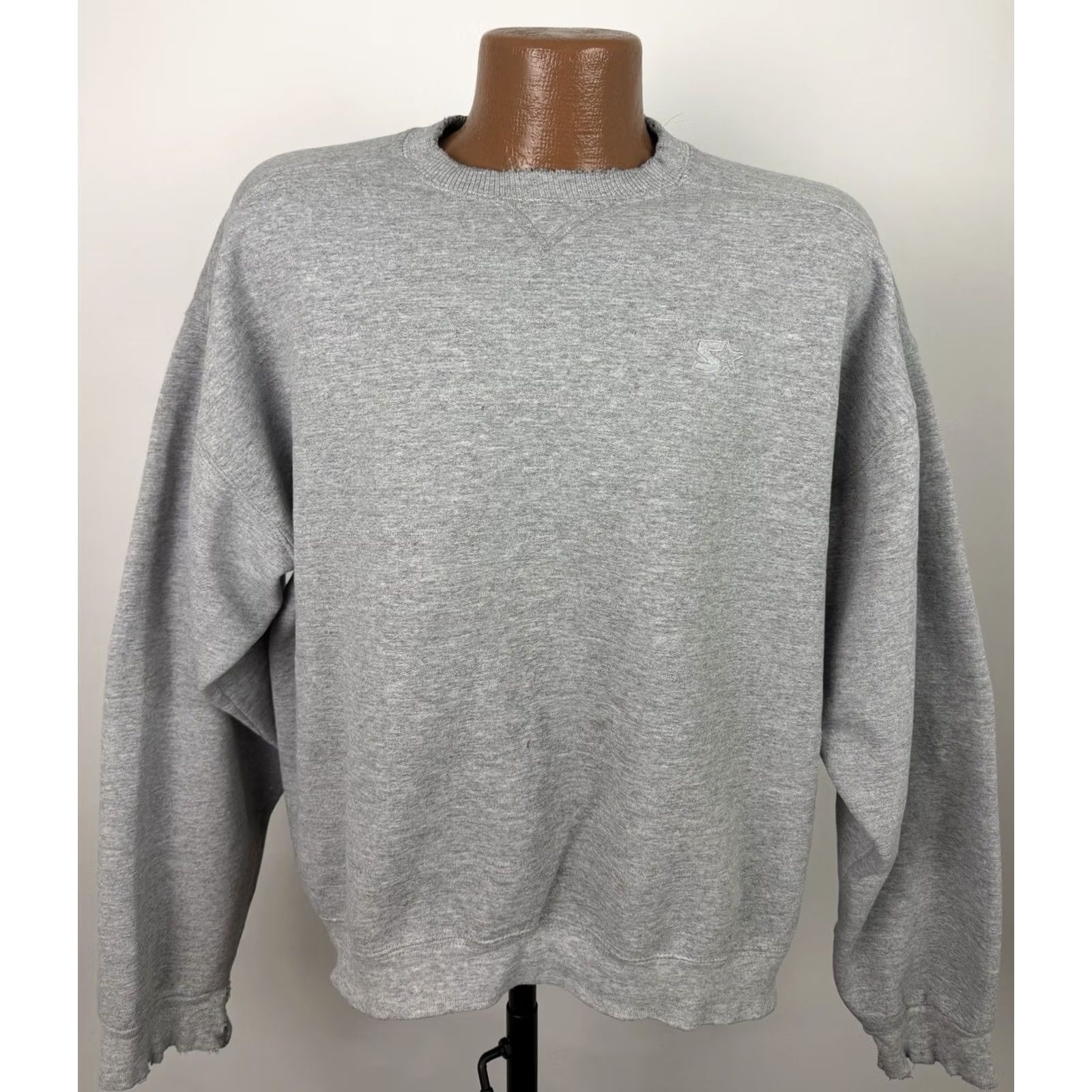 Starter VINTAGE Starter Sweatshirt Mens L Gray Crewneck Distressed Thrashed 90s Grunge Retro Sports Logo Embroidered Sweatshirt Size US L / EU 52-54 / 3 - 2 Thumbnail
