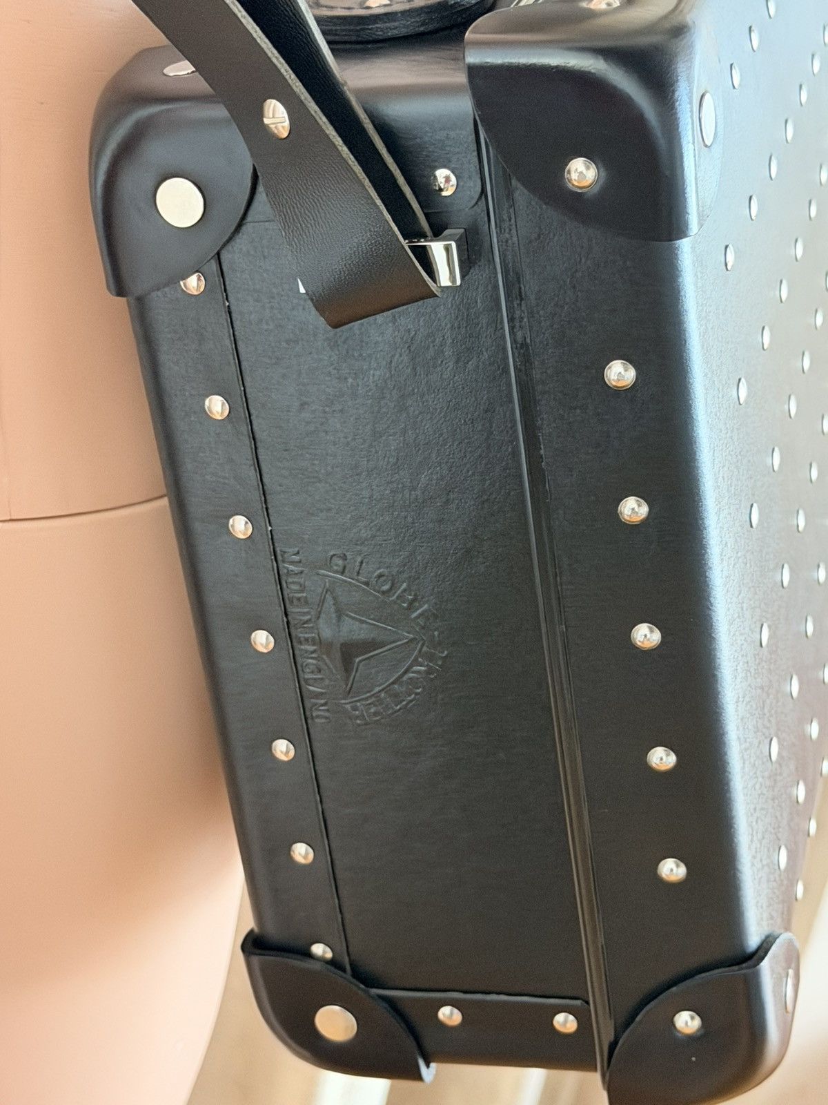 Globe-Trotter Rare Alexander McQueen Globe-Trotter Studded Leather Bag Size ONE SIZE - 21 Thumbnail