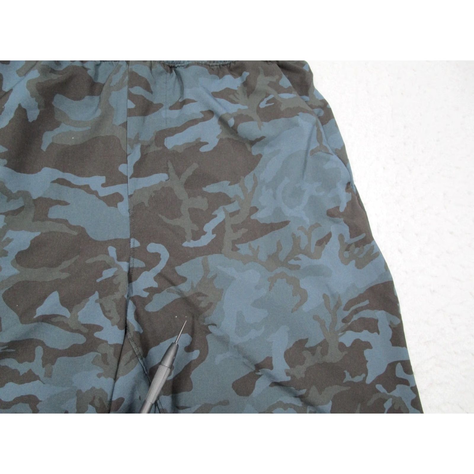 Lululemon Lululemon Shorts Mens Small Blue Camo Lined Workout Running 8" Train Gym Work Size US 29 - 4 Thumbnail
