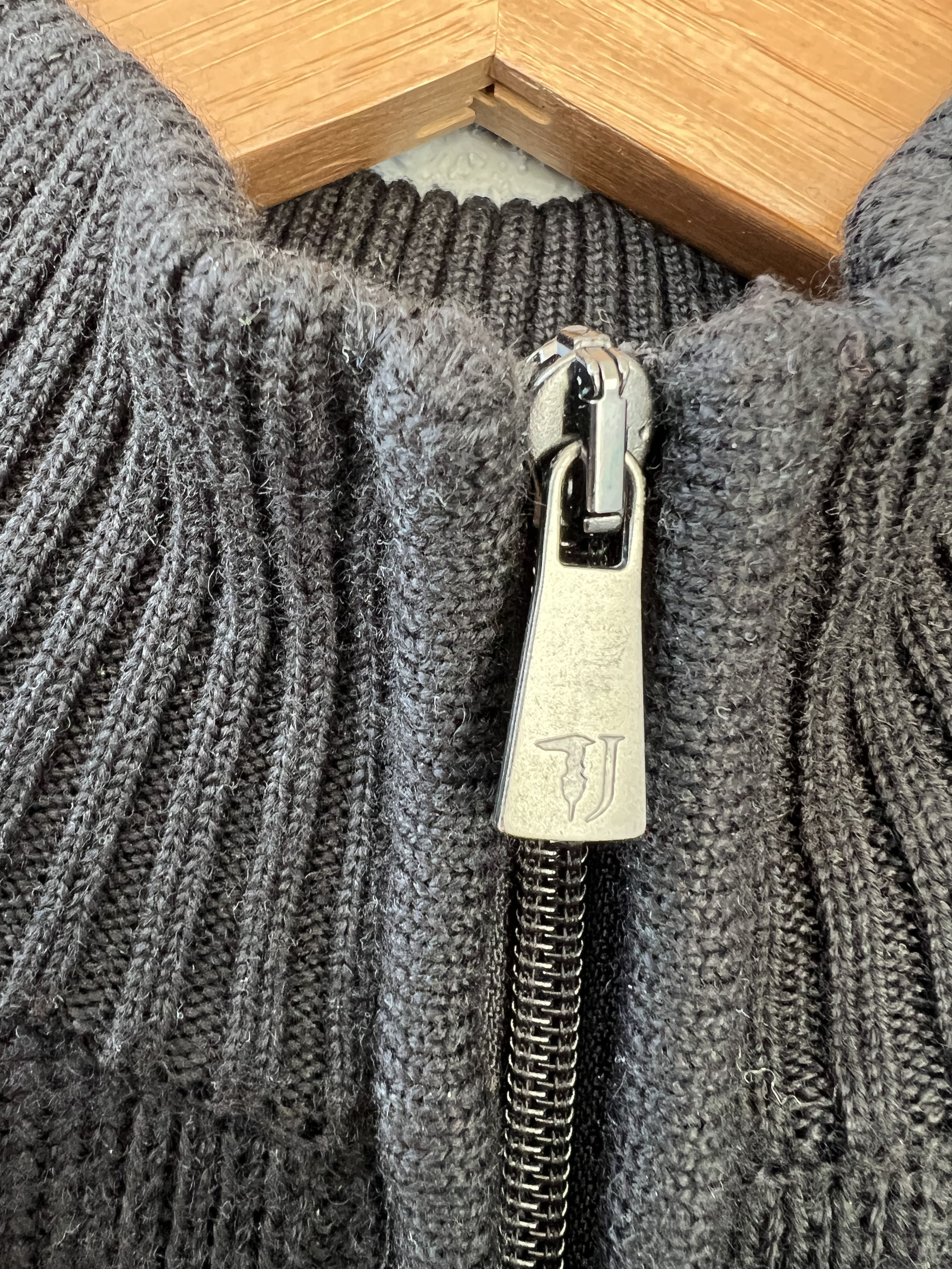 Trussardi Trussardi Sweater L Size US L / EU 52-54 / 3 - 3 Thumbnail