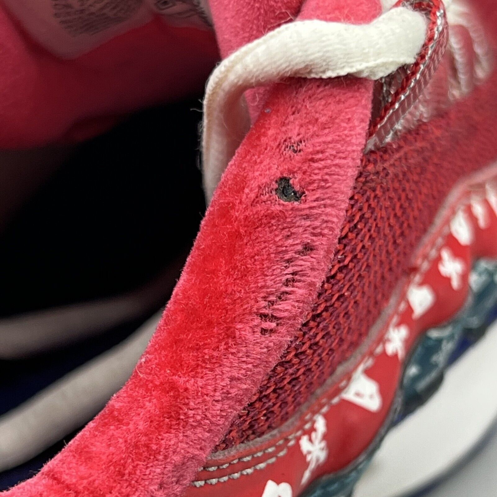 Nike Youth's 6 / Women's 7.5 - Nike Air Max 95 Christmas Sweater Size US 7.5 / IT 37.5 - 9 Thumbnail